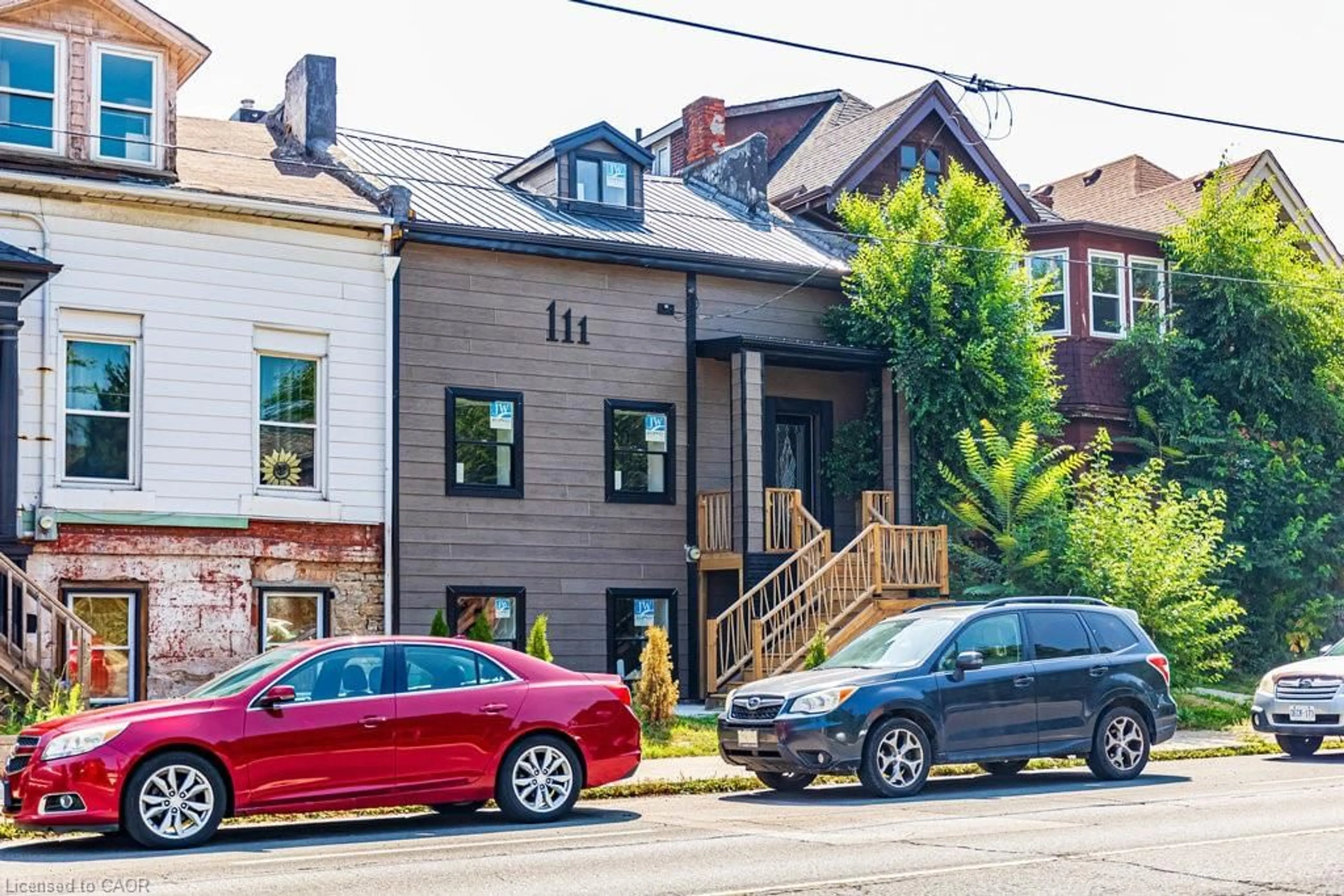 Home with brick exterior material, street for 111 Wellington St, Hamilton Ontario L8N 2R3