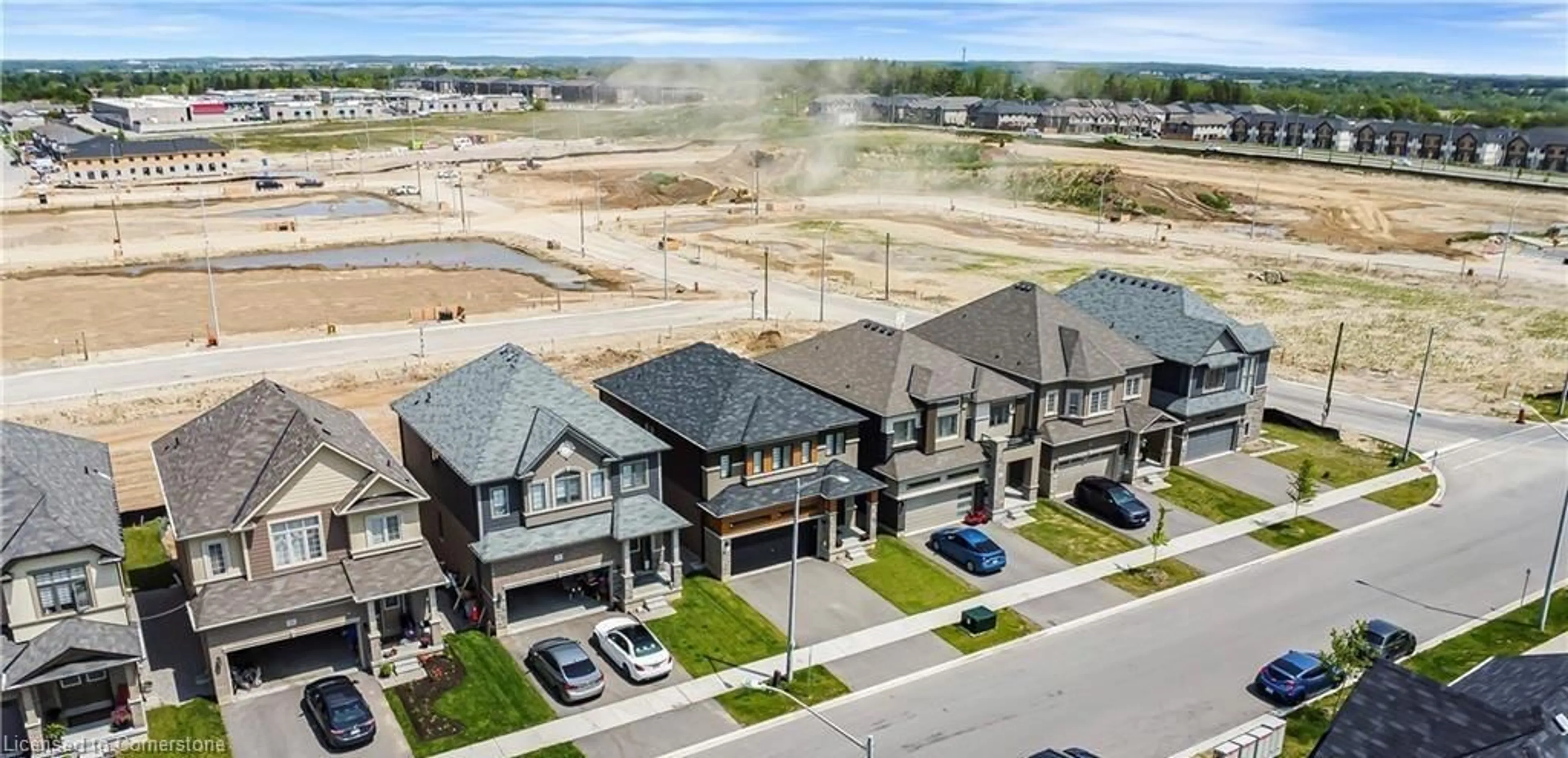 A pic from outside/outdoor area/front of a property/back of a property/a pic from drone, unknown for 16 Scenic Ridge Gate, Paris Ontario N3L 0K4