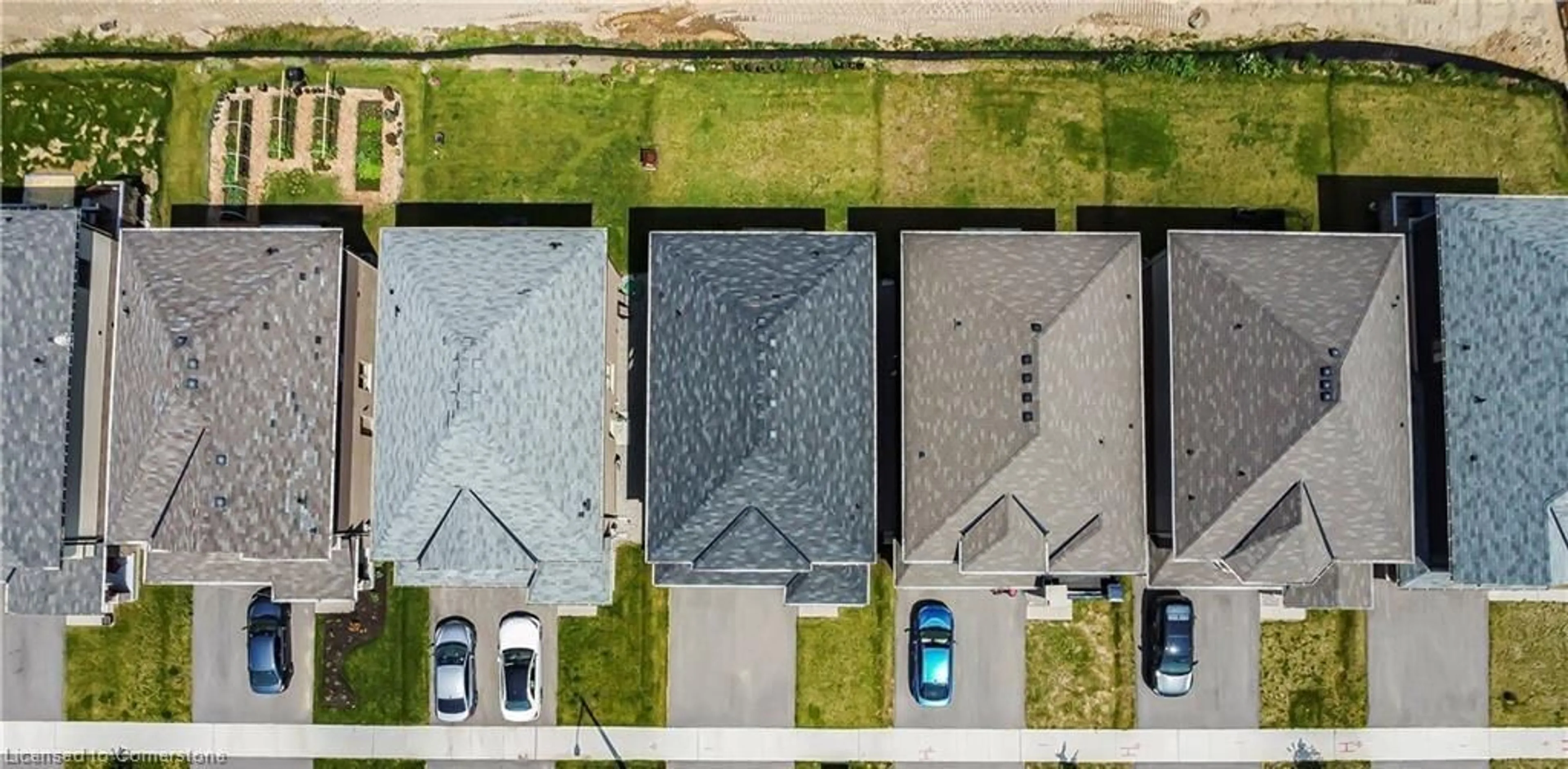 A pic from outside/outdoor area/front of a property/back of a property/a pic from drone, street for 16 Scenic Ridge Gate, Paris Ontario N3L 0K4