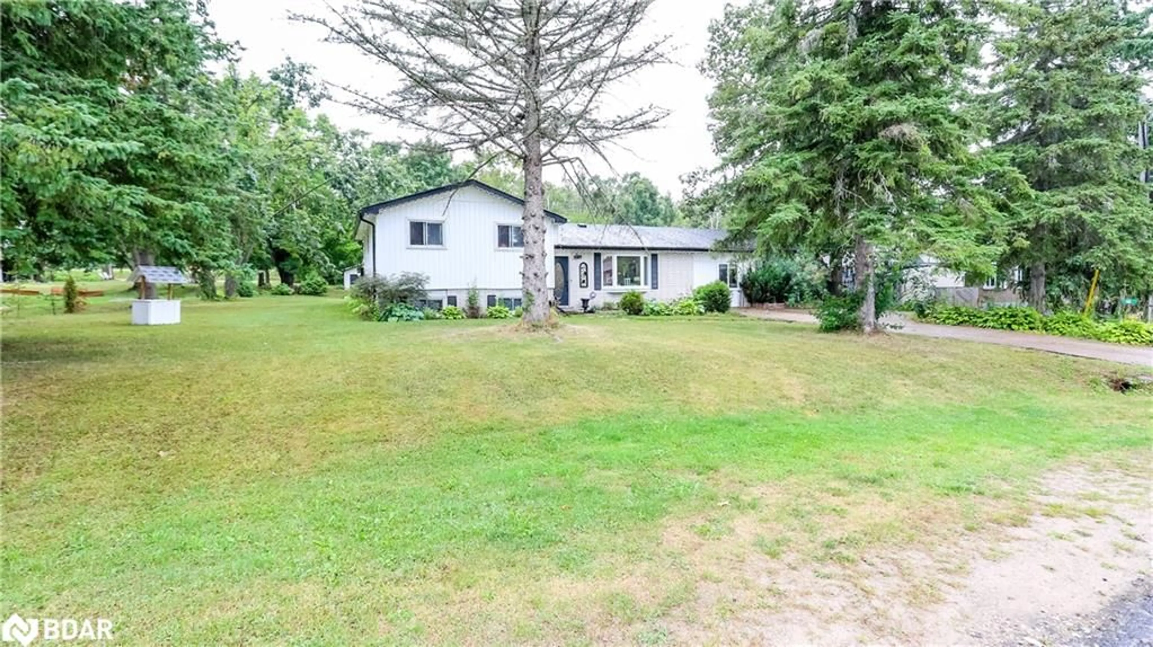 A pic from outside/outdoor area/front of a property/back of a property/a pic from drone, water/lake/river/ocean view for 14 Conder Dr, Coldwater Ontario L0K 1E0