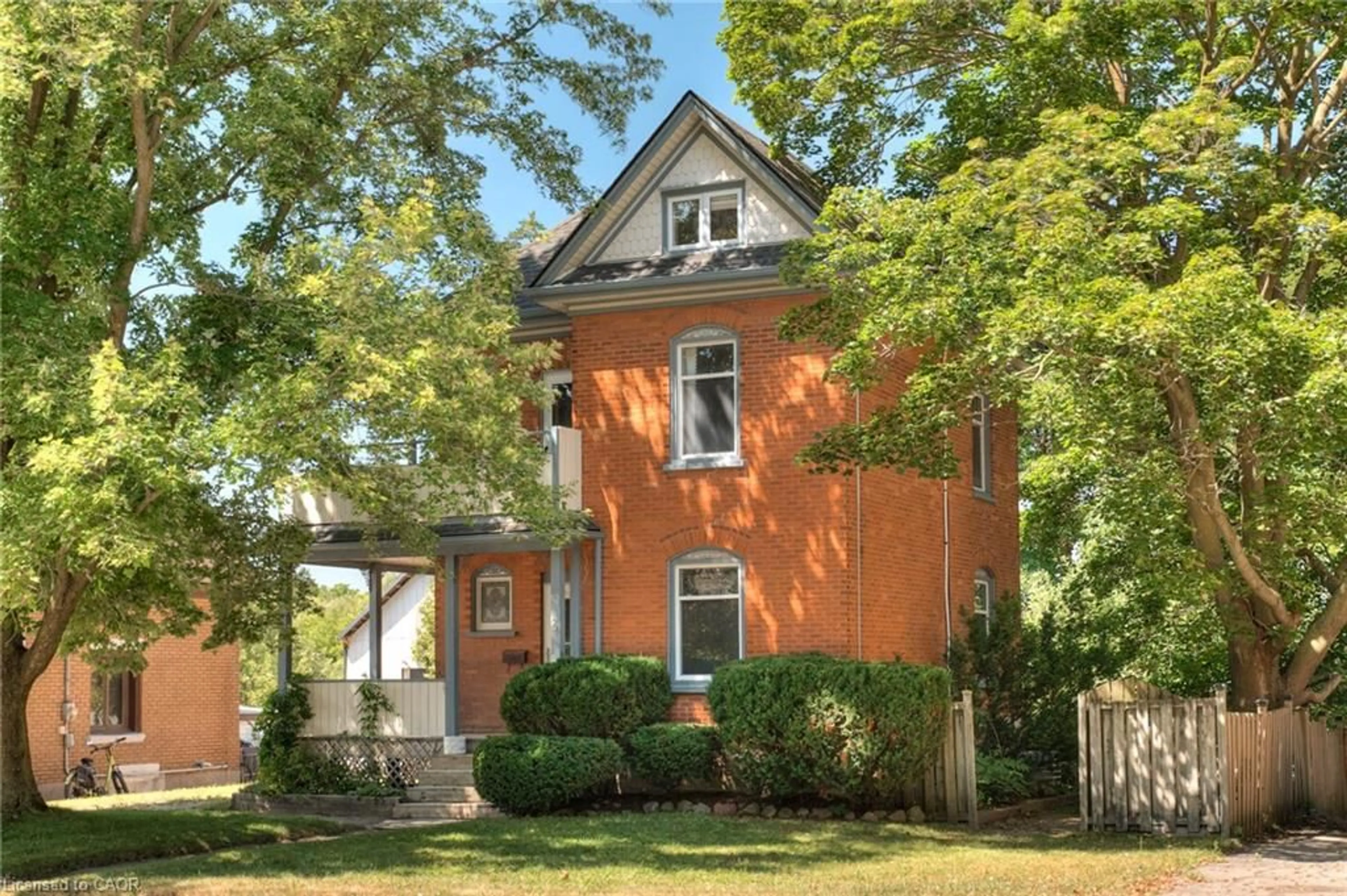 Home with brick exterior material, street for 26 Arthur St, Elmira Ontario N3B 2A2