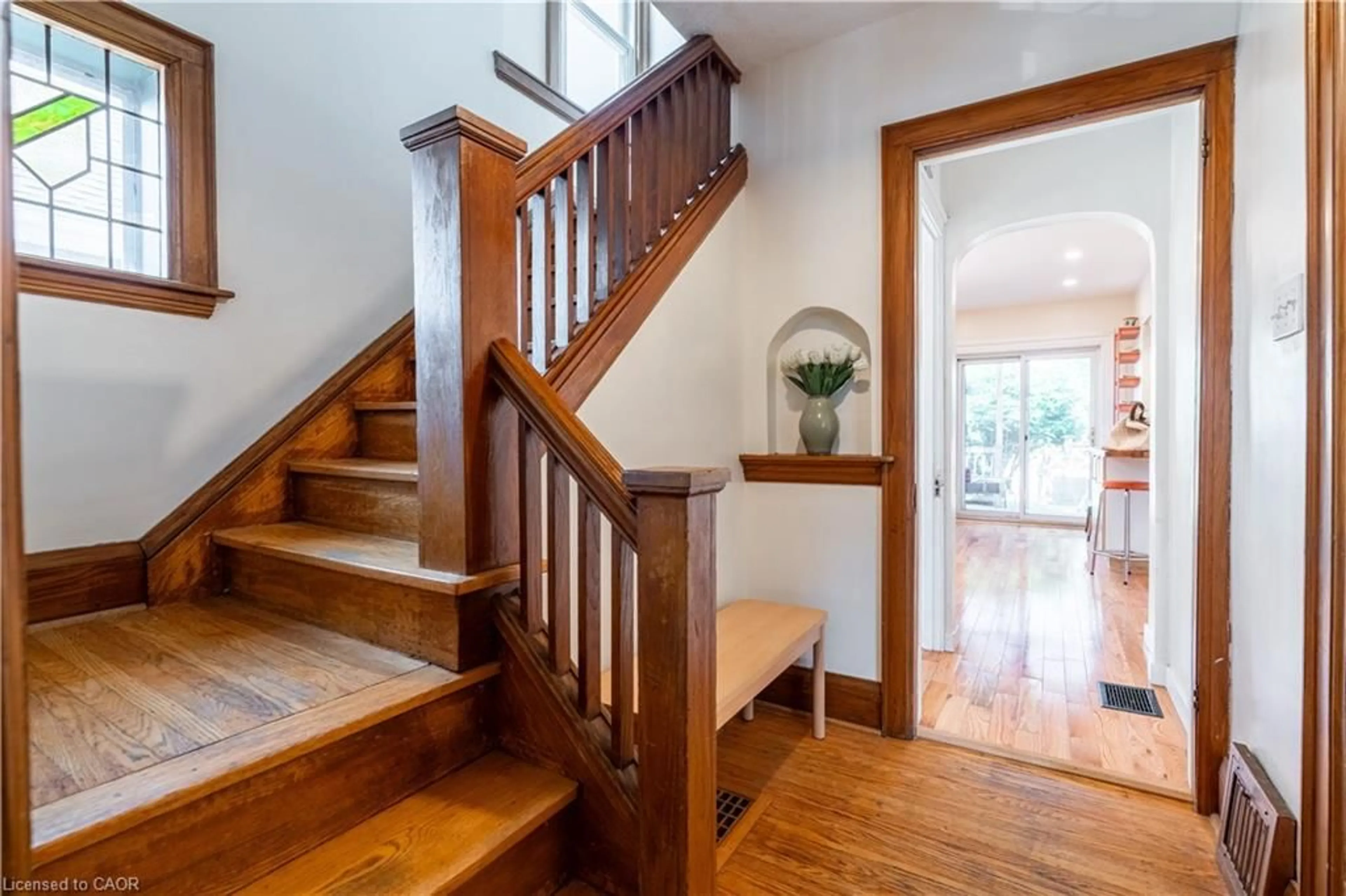 Stairs for 26 Weir St, Hamilton Ontario L8K 3A1