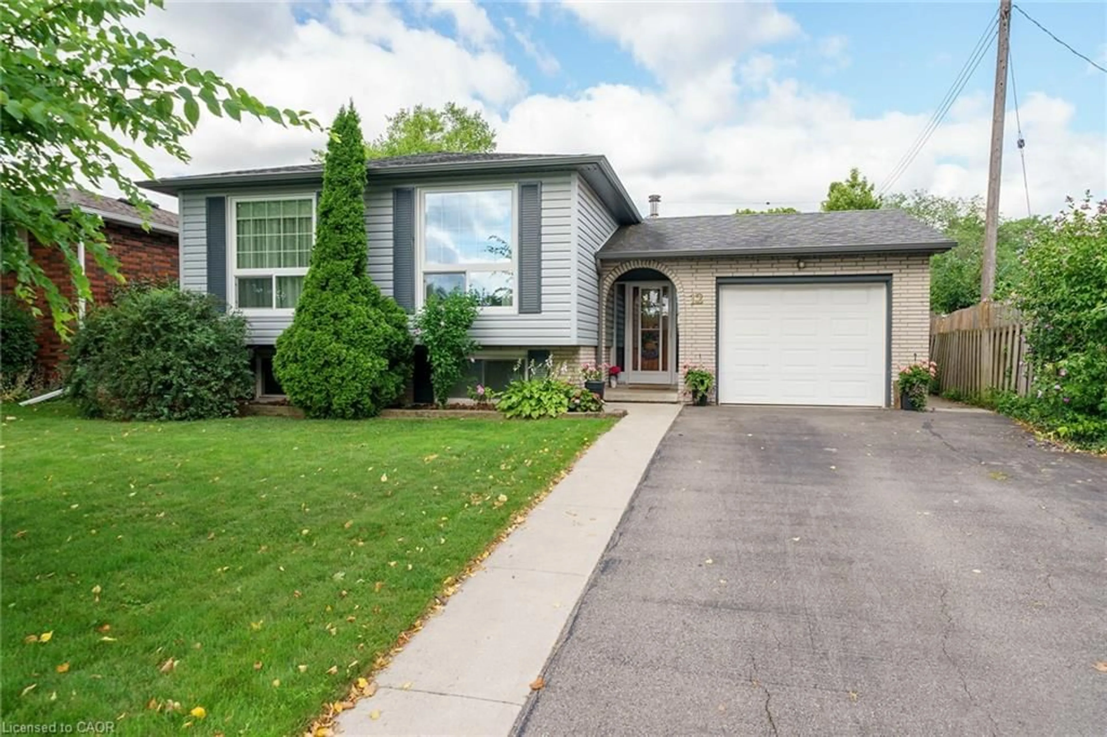 Home with vinyl exterior material, street for 12 Glen Valley Dr, Hamilton Ontario L8K 5W5