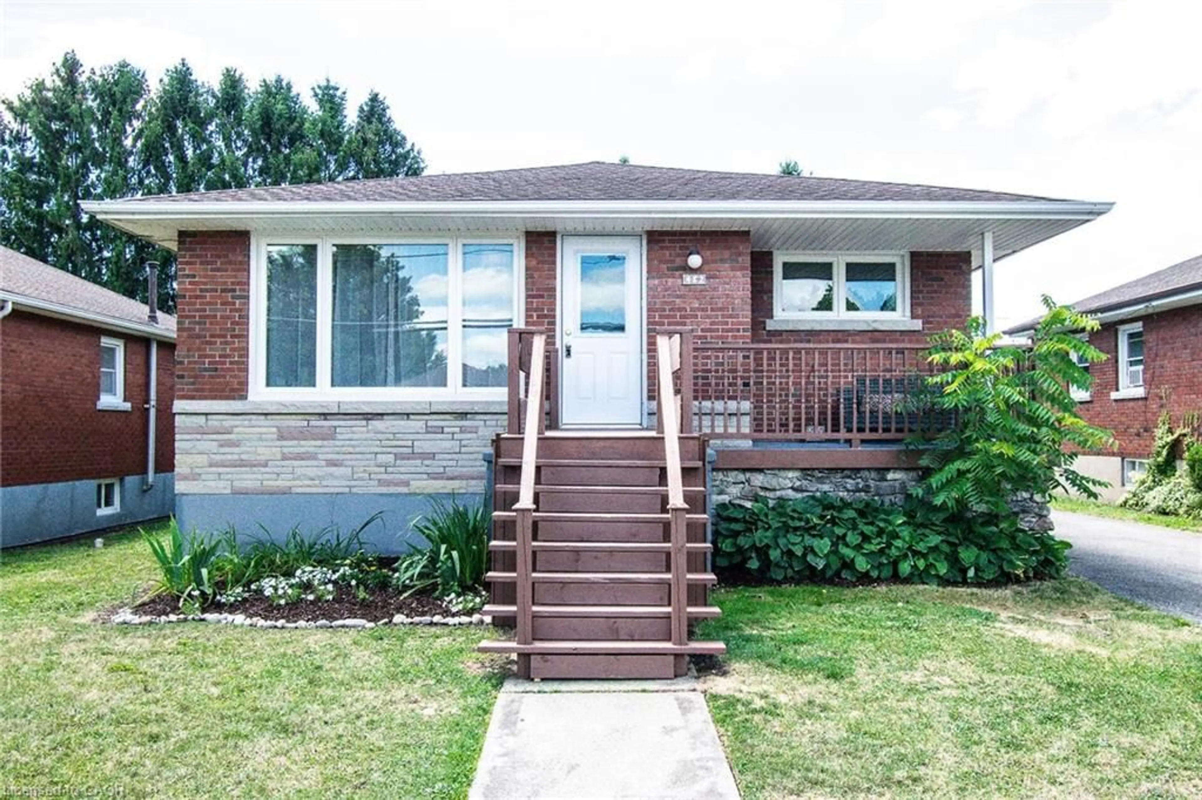 Home with brick exterior material, street for 482 Stanley St, Port Colborne Ontario L3K 3A6