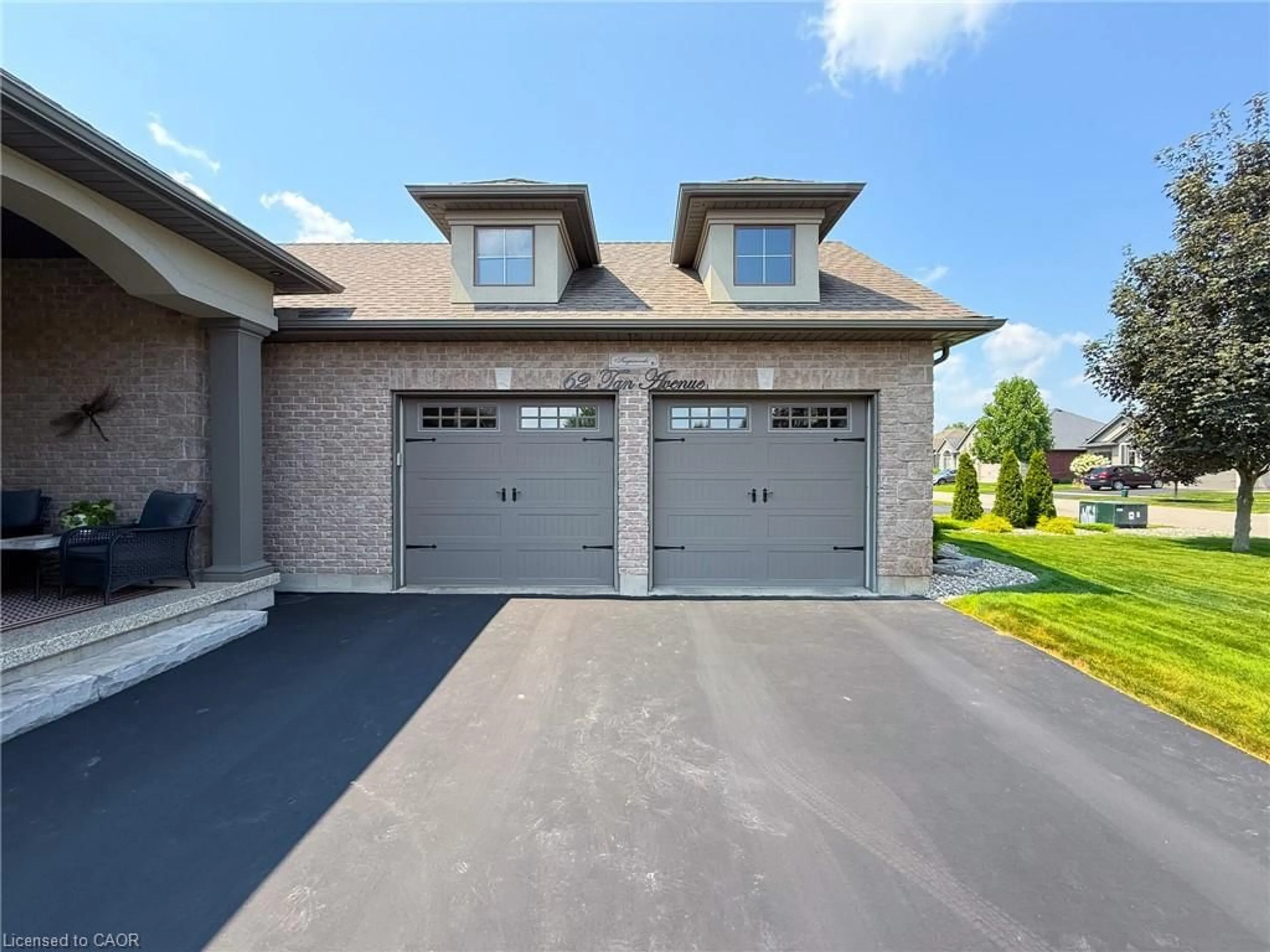 Indoor garage for 62 Tan Ave, Waterford Ontario N0E 1Y0