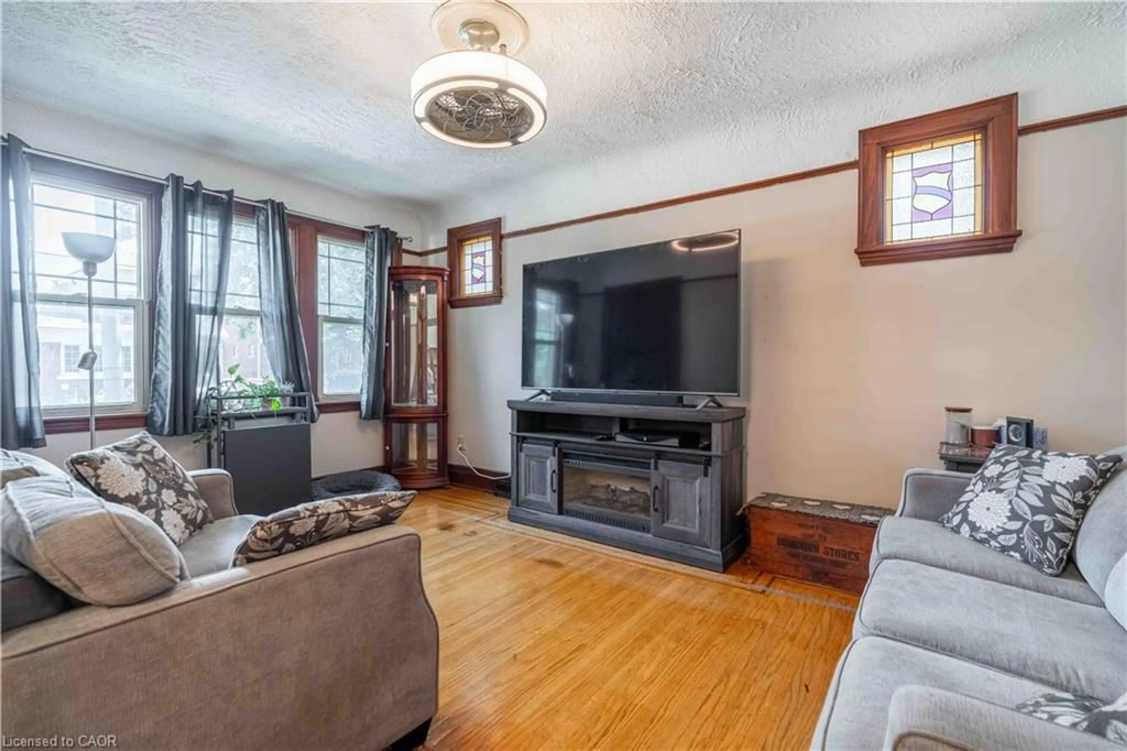 Living room with furniture, unknown for 228 Province St, Hamilton Ontario L8K 2L7