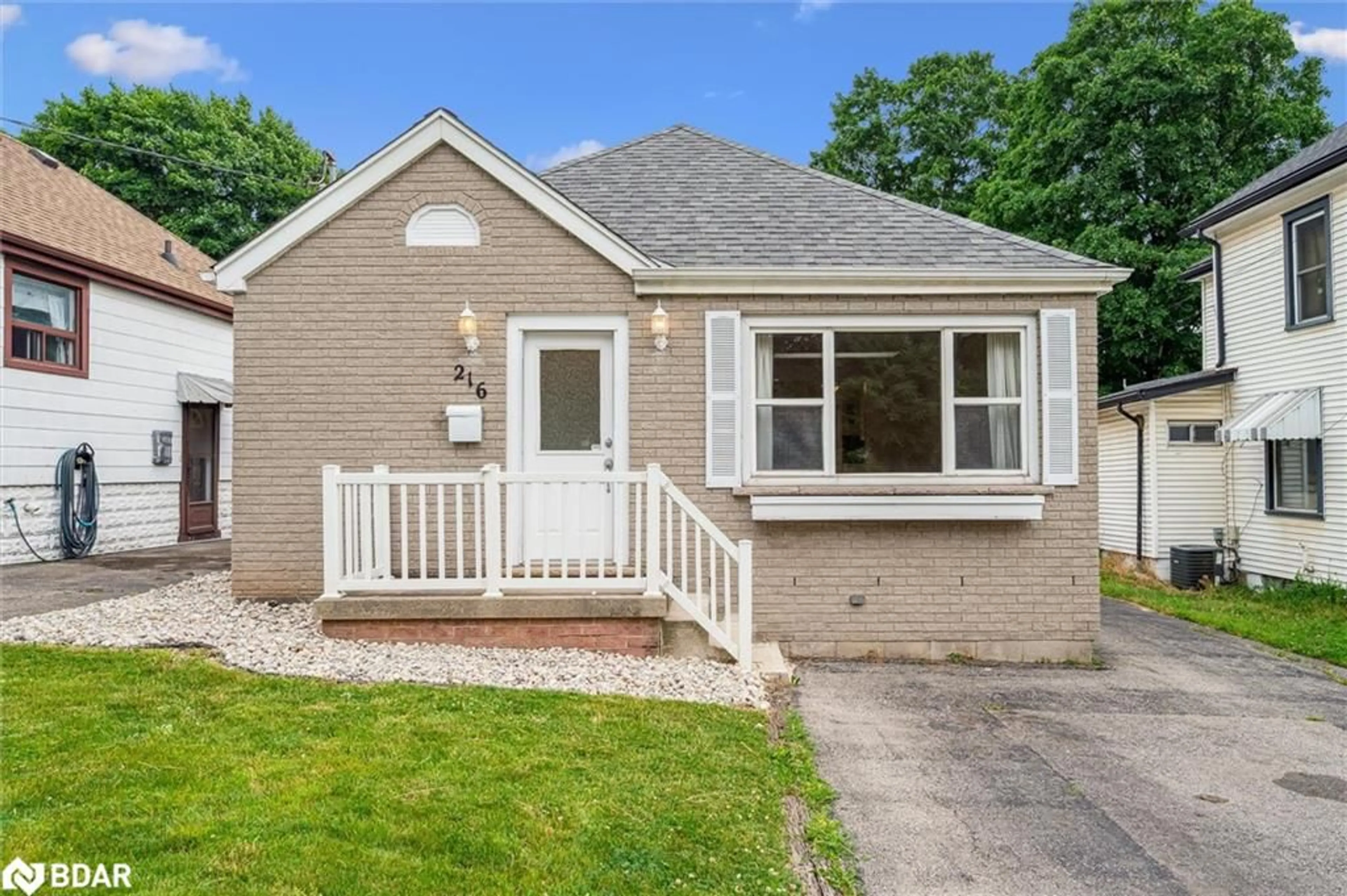 Home with brick exterior material, street for 216 Bell Ave, Hamilton Ontario L8K 3E6