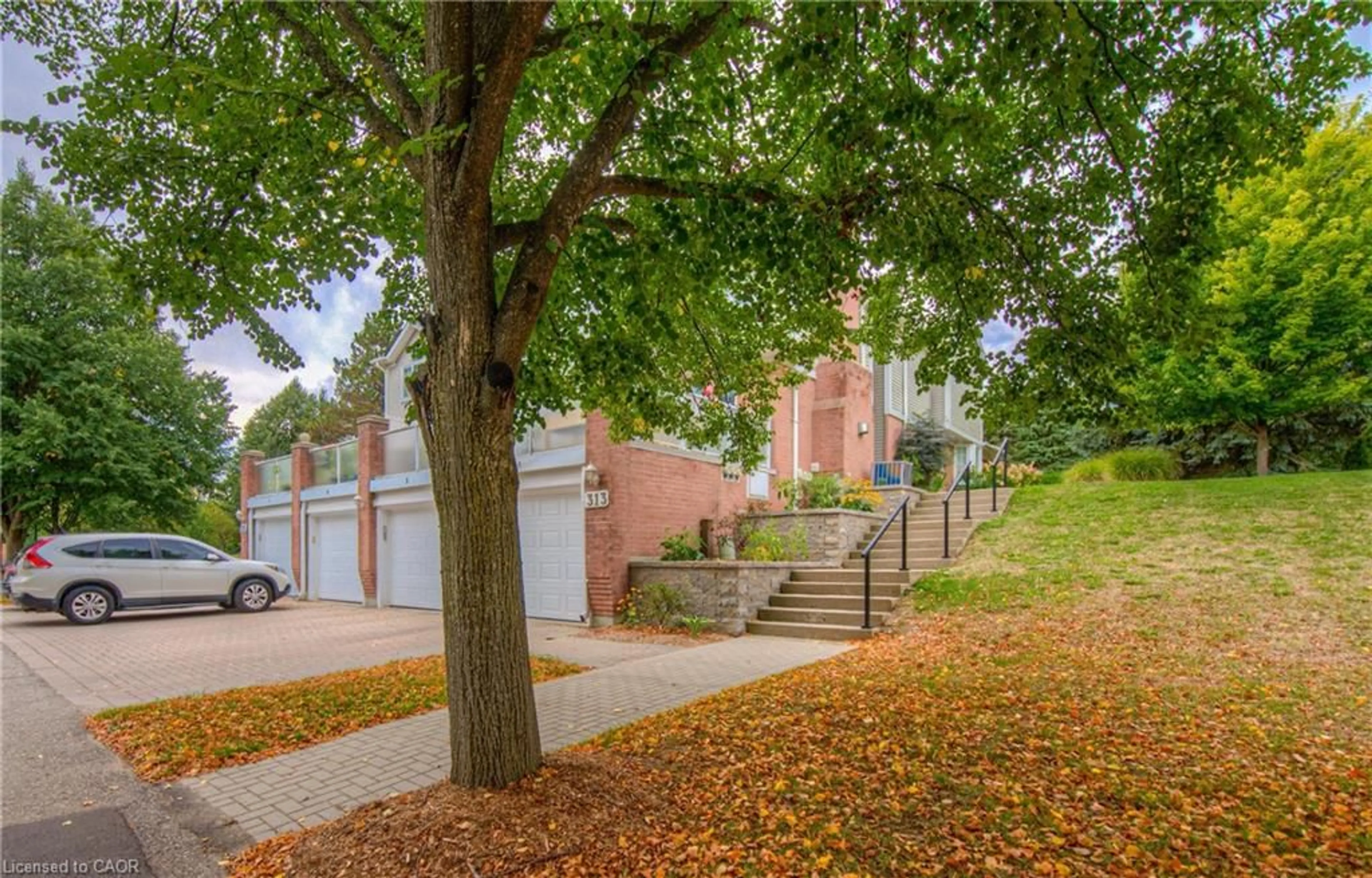 Unknown for 313 George St #4, Cambridge Ontario N1S 4X6