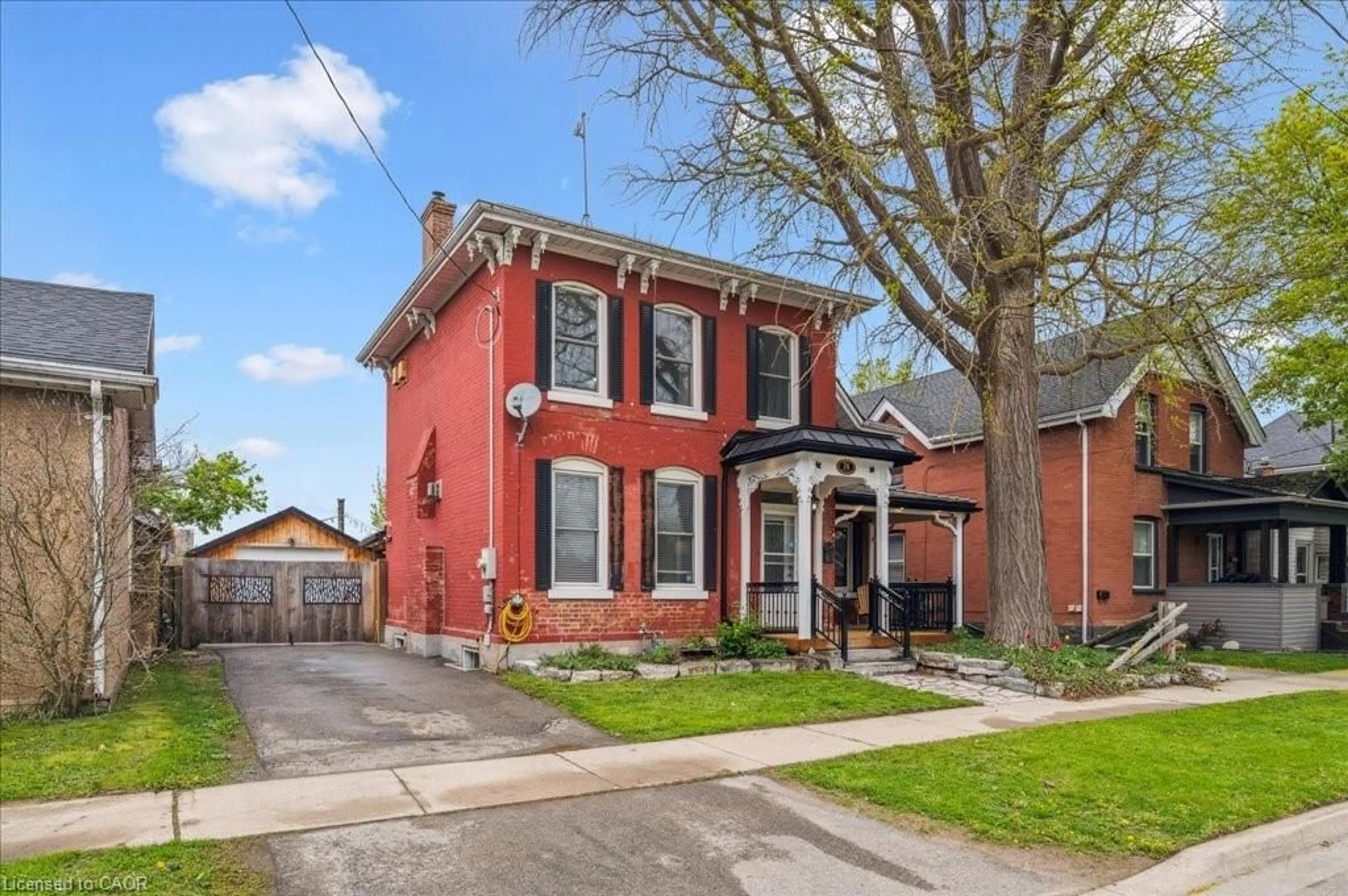 Home with brick exterior material, street for 74 Richmond St, Brantford Ontario N3T 3Y5