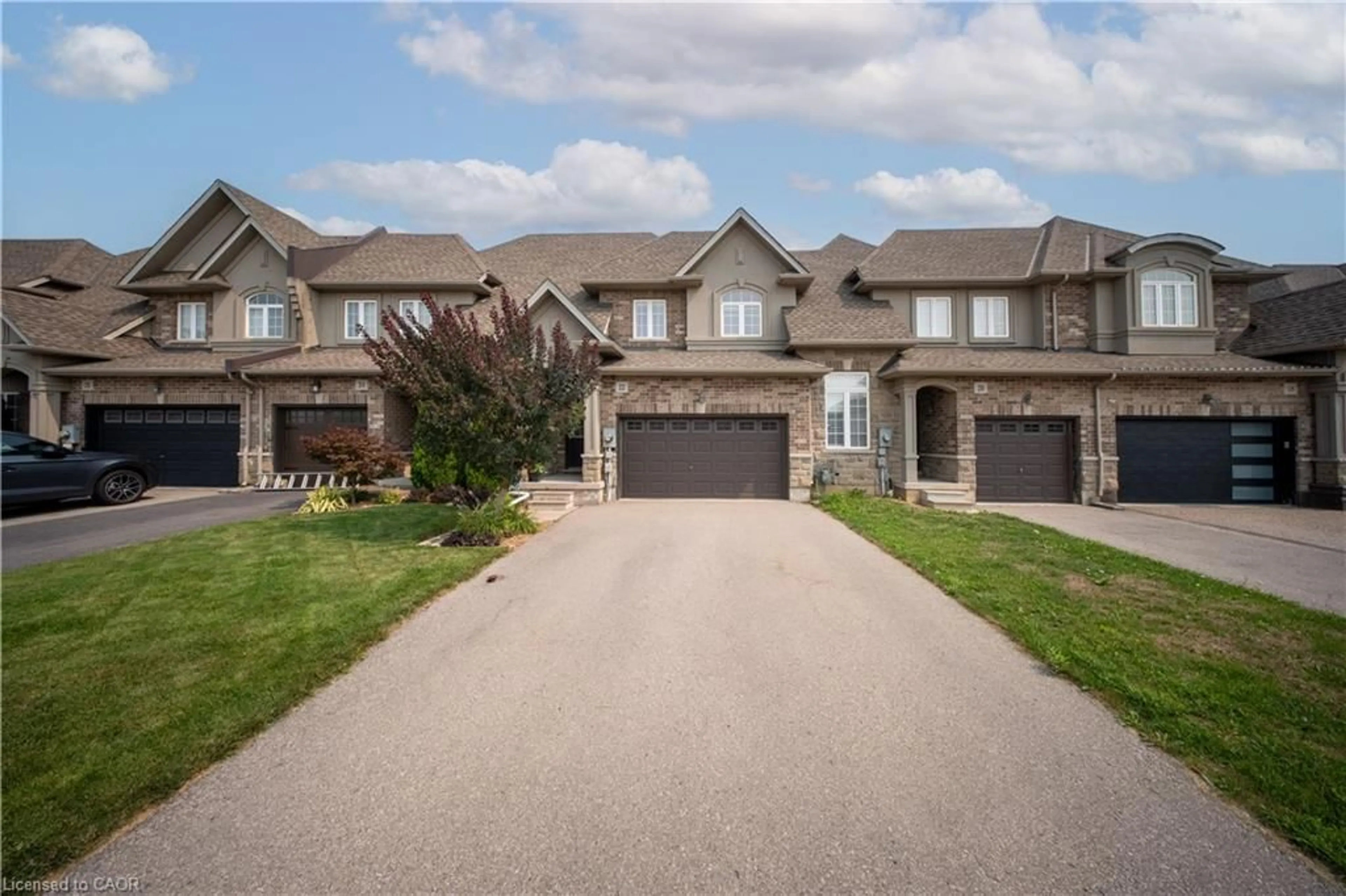 A pic from outside/outdoor area/front of a property/back of a property/a pic from drone, street for 22 Madonna Dr, Hamilton Ontario L9B 0H1