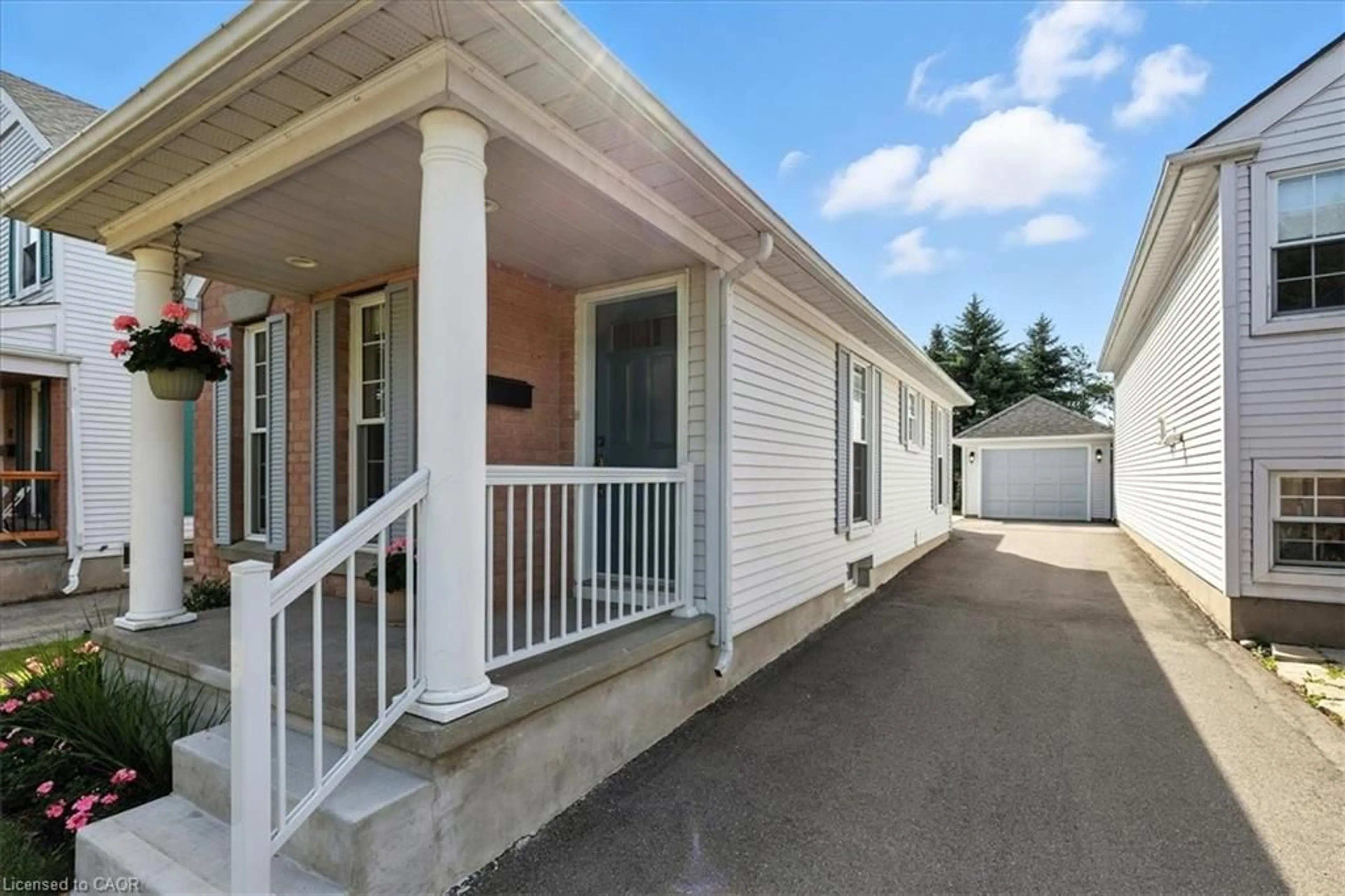 Home with vinyl exterior material, street for 53 Wake Robin Dr, Kitchener Ontario N2E 3L4