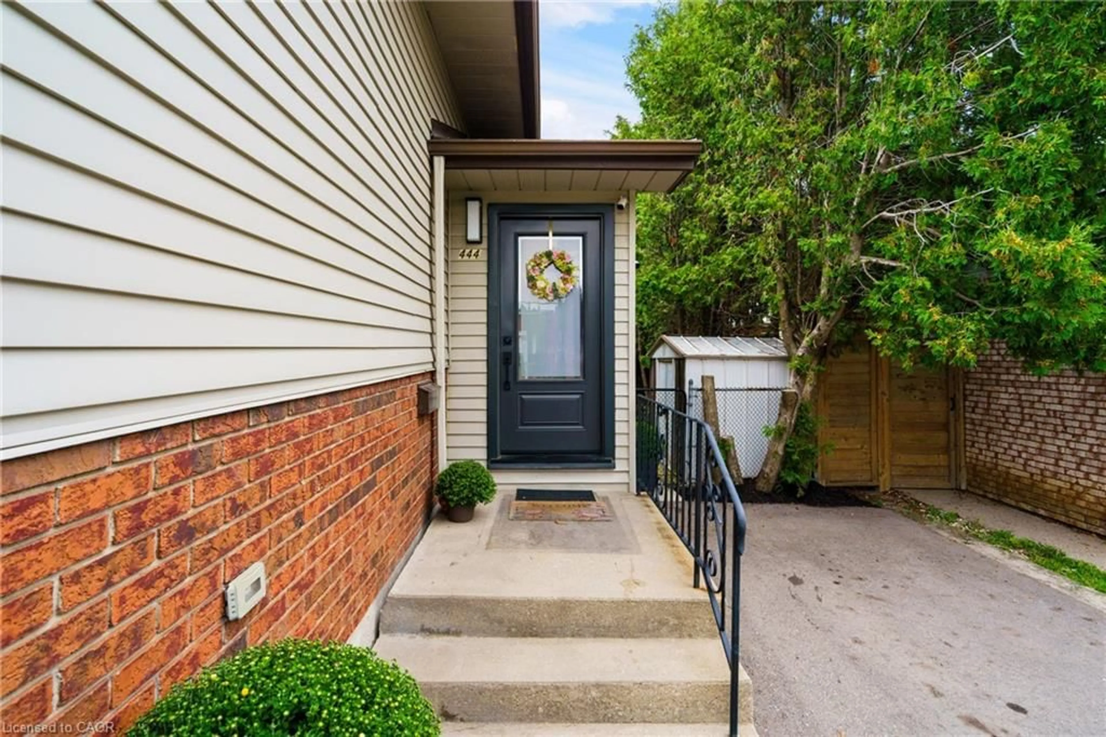 Unknown for 444 Queen Victoria Dr, Hamilton Ontario L8W 1X7