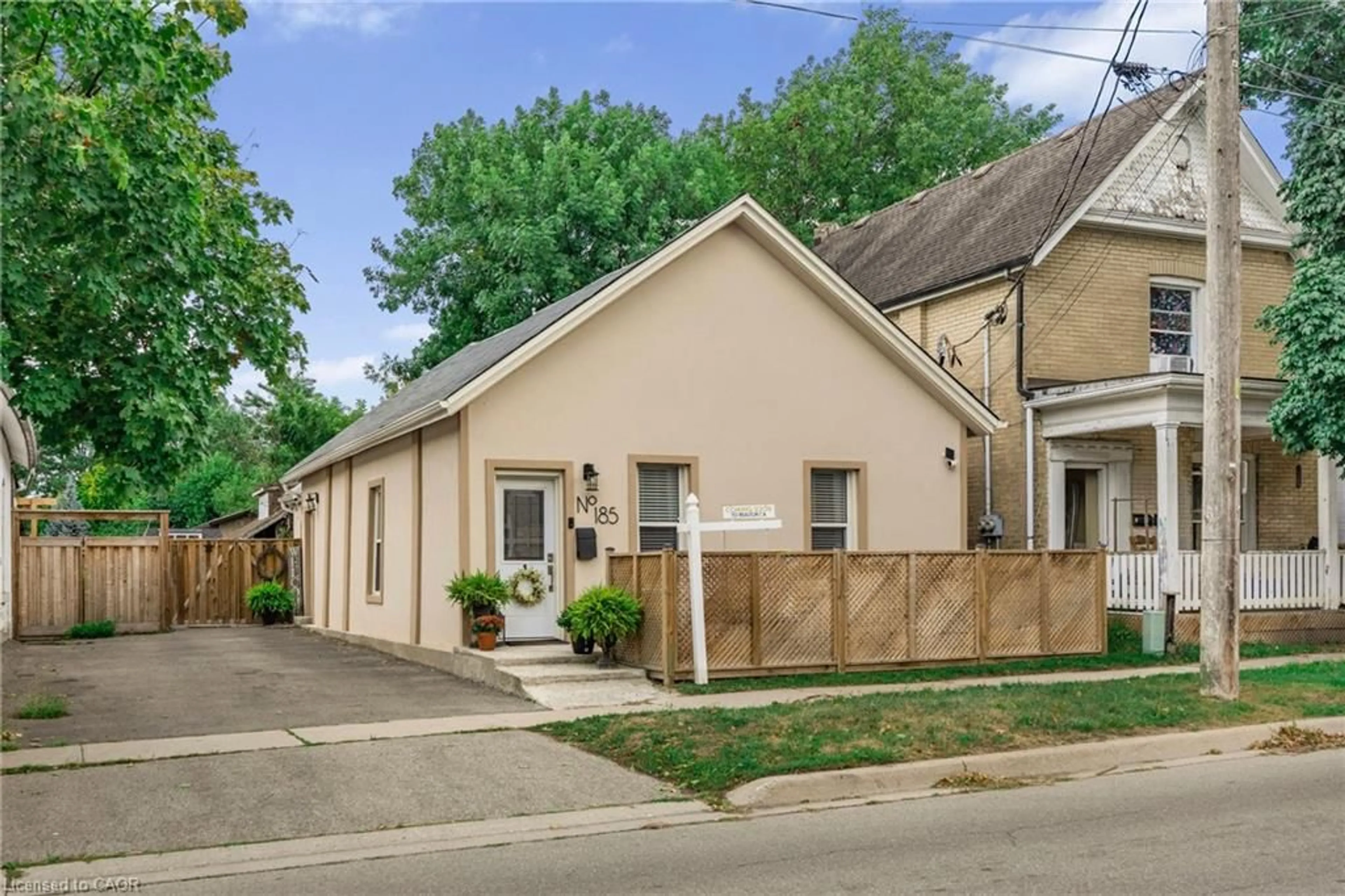 Unknown for 185 Murray St, Brantford Ontario N3S 5R4