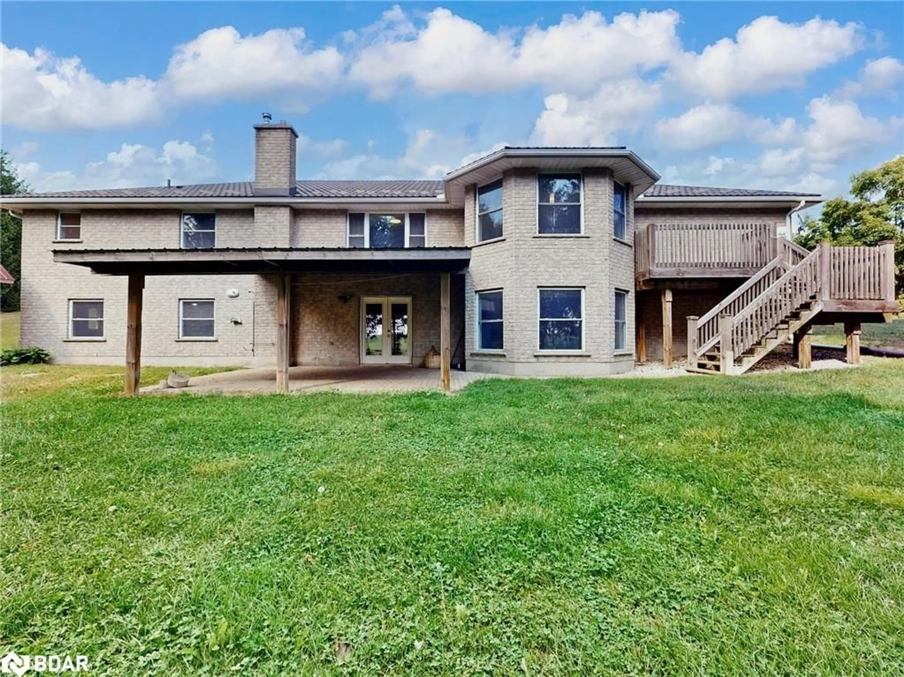 A pic from outside/outdoor area/front of a property/back of a property/a pic from drone, unknown for 4958 Wellington 125 Rd, Acton Ontario L7J 2L9
