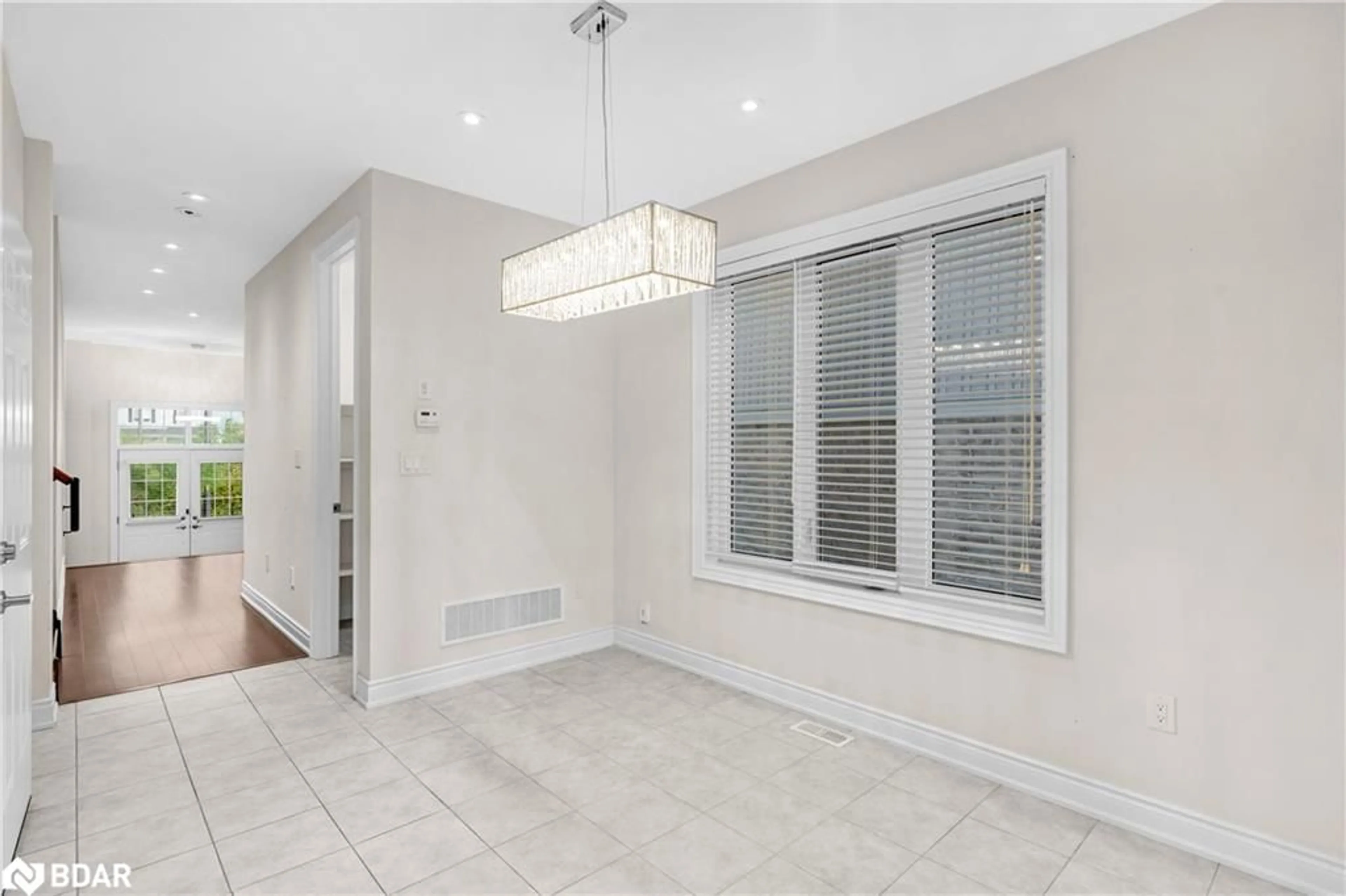 Unknown for 223 Thompson Rd, Caledonia Ontario N3W 0C4