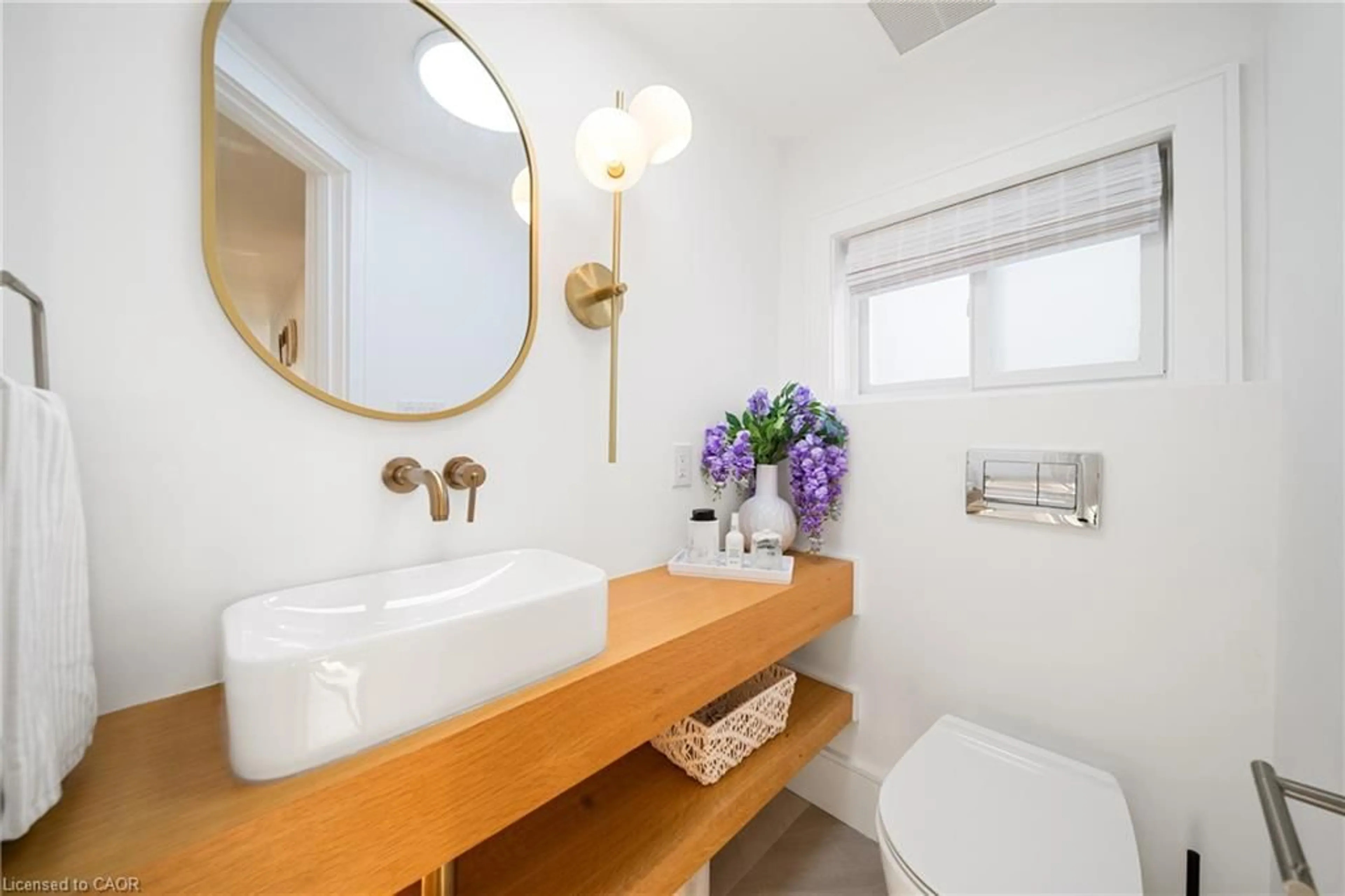 Standard bathroom, ceramic/tile floor for 11 Fifth St, Kawartha Lakes Ontario K0M 1L0