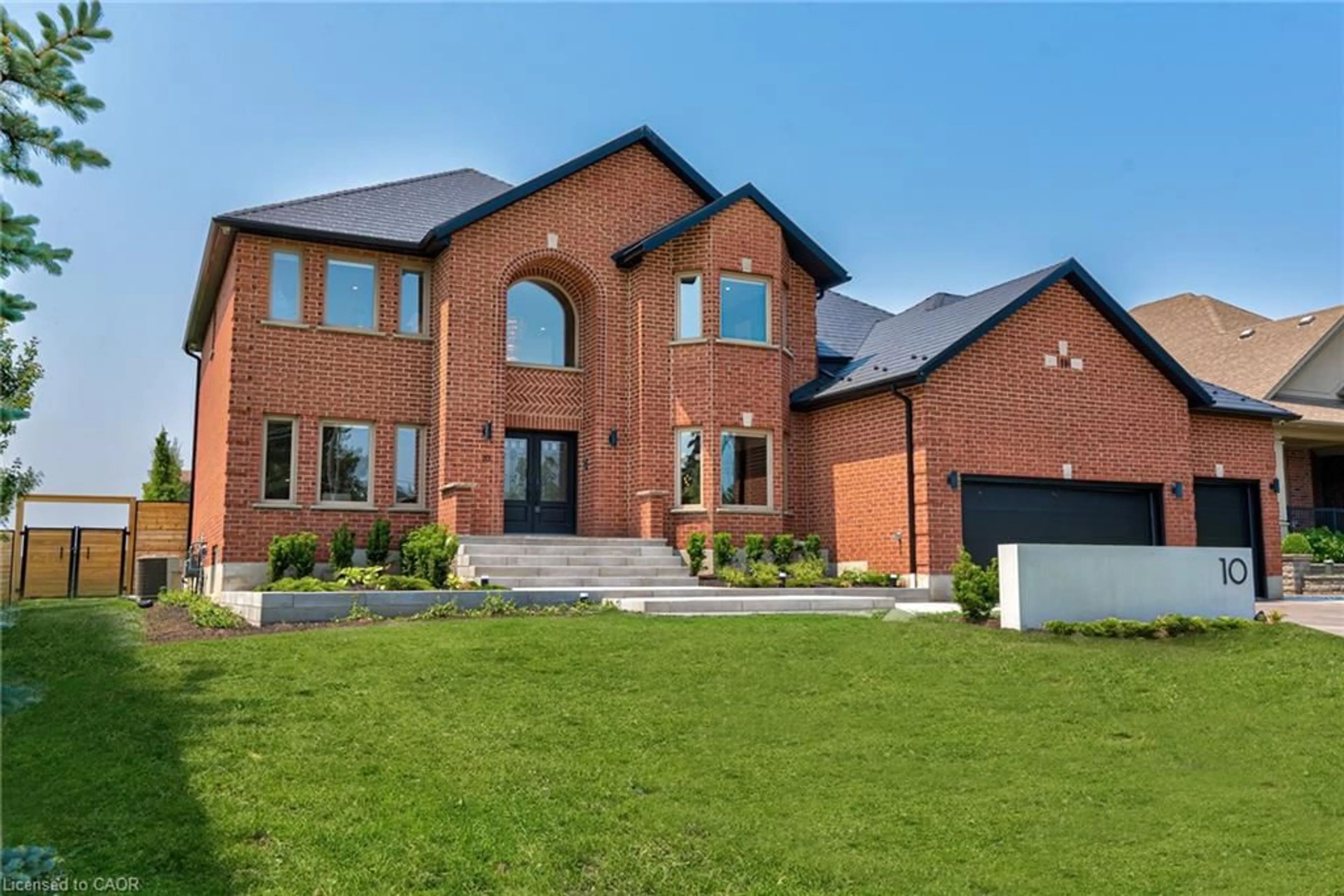 Home with brick exterior material, unknown for 10 Eldale Rd, Elmira Ontario N3B 2C8