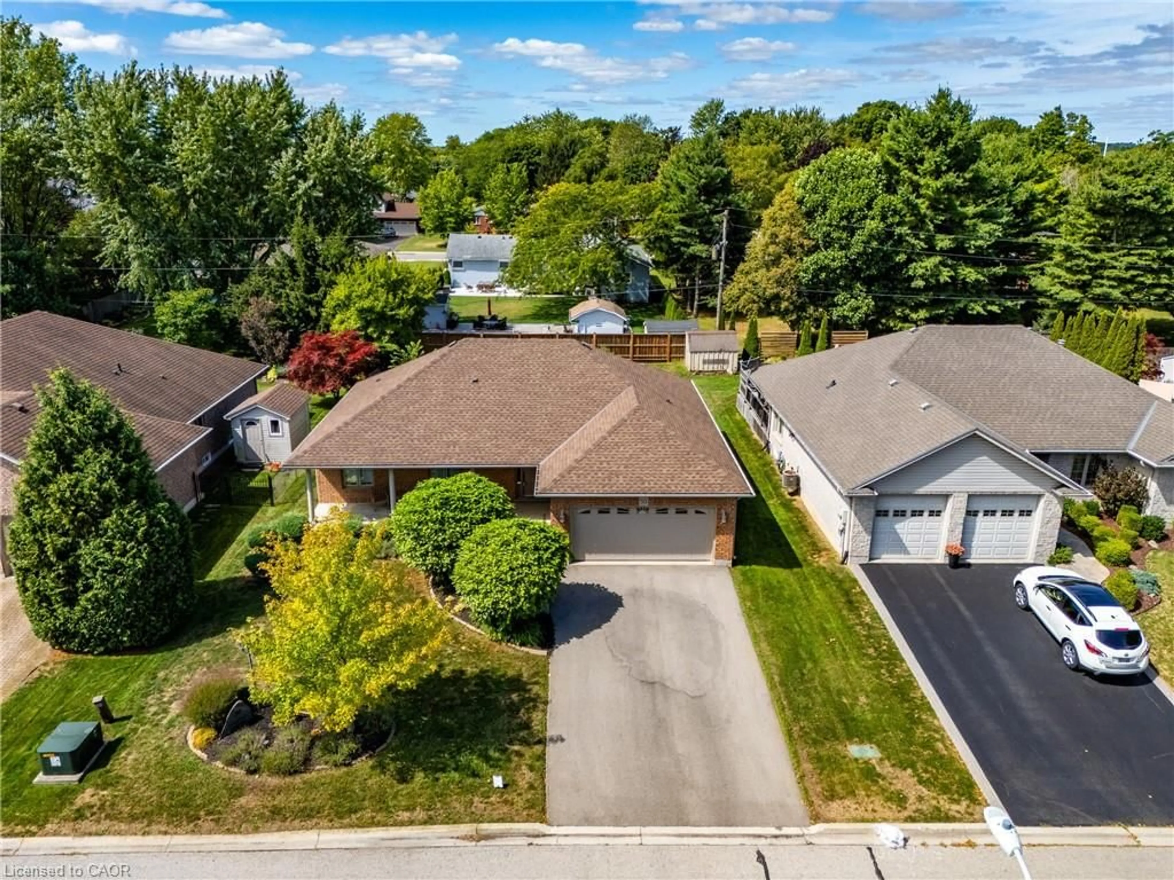 A pic from outside/outdoor area/front of a property/back of a property/a pic from drone, street for 30 Coastal Crt, Port Dover Ontario N0A 1N7