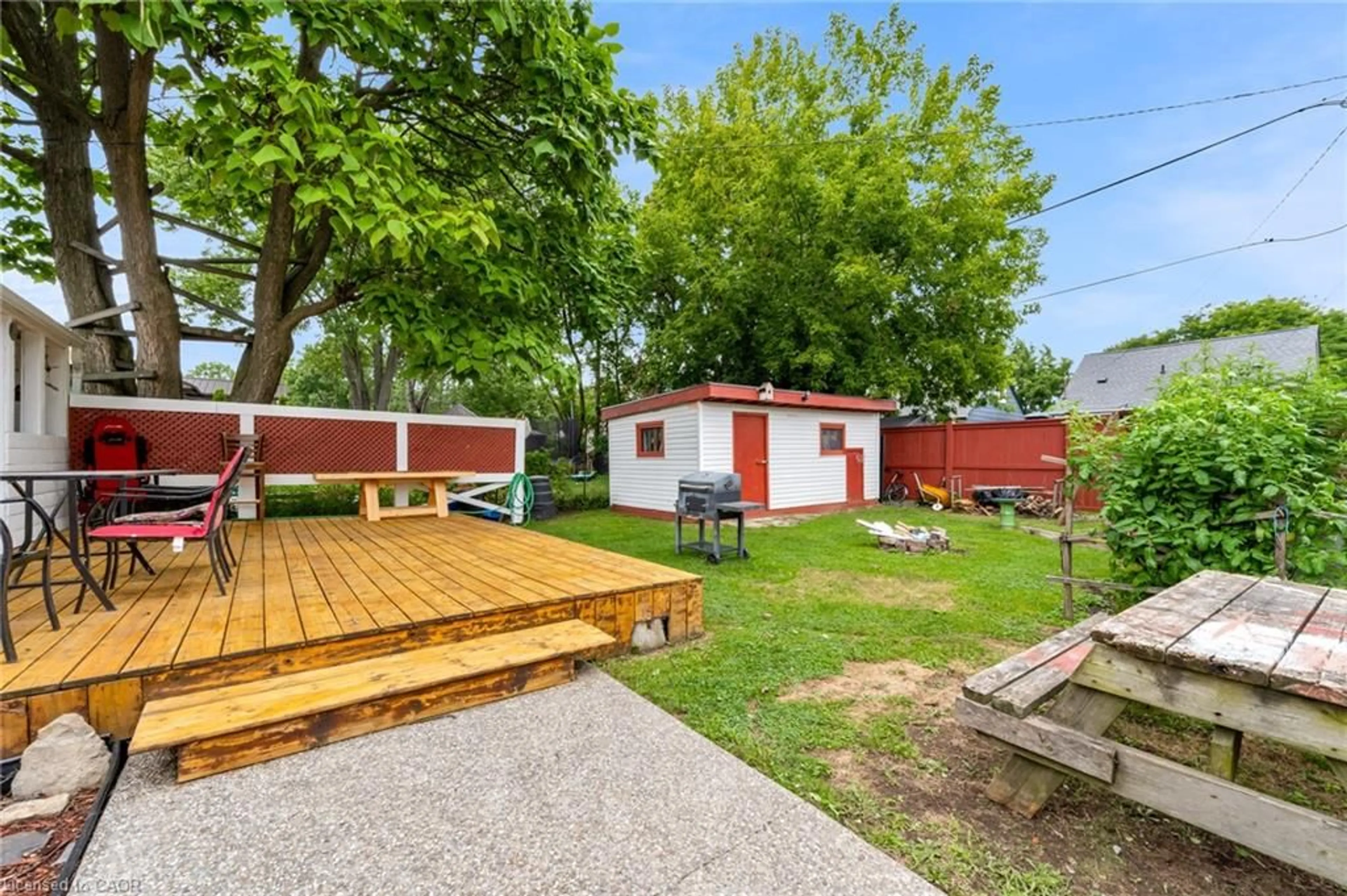 Patio, street for 6277 Skinner St, Niagara Falls Ontario L2G 2Y6