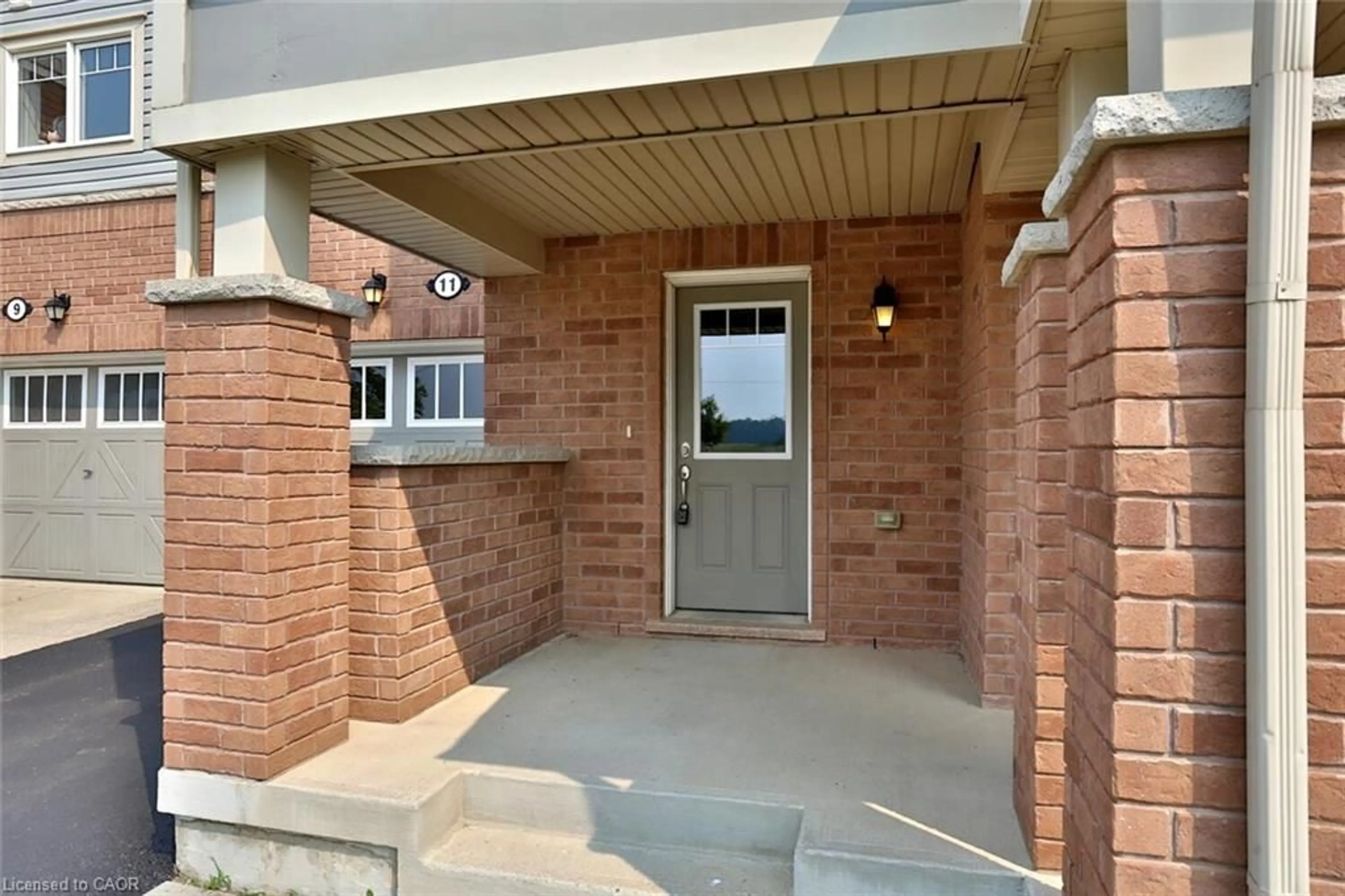 Unknown for 11 Outlook Terr, Kitchener Ontario N2R 0K6