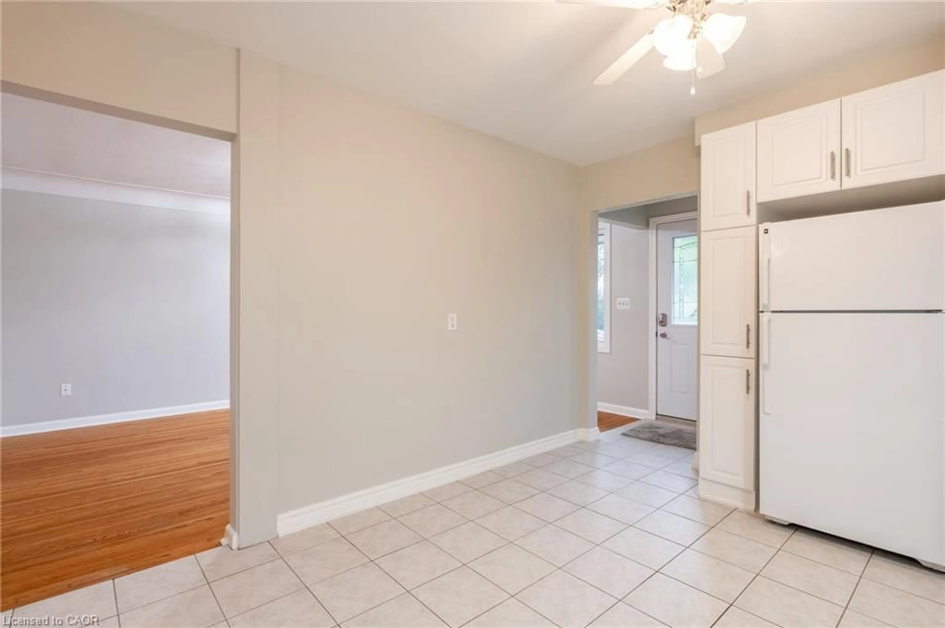A pic of a room for 136 Howard Ave, Hamilton Ontario L9A 2W7