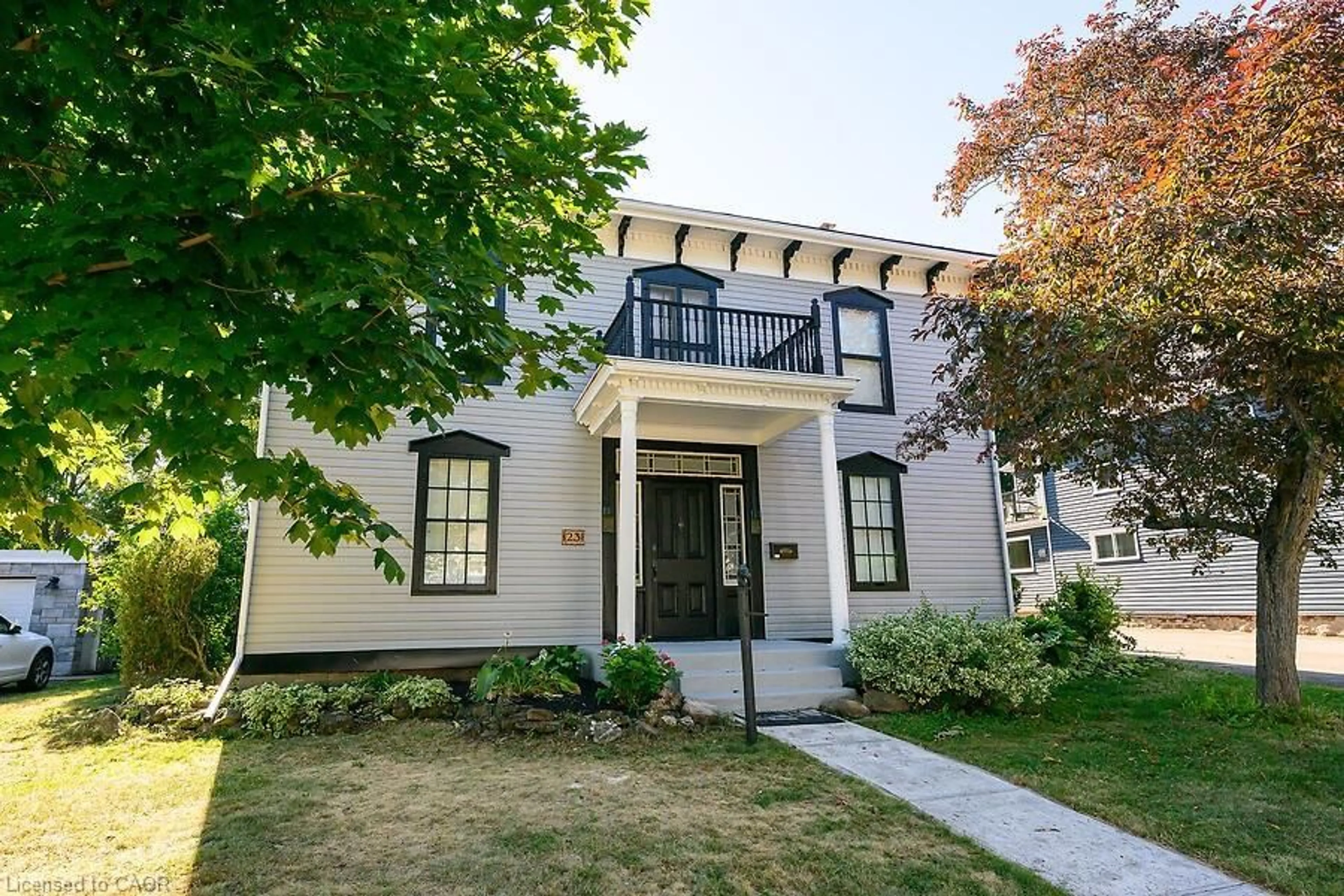Home with brick exterior material, street for 23 Mountain St, Grimsby Ontario L3M 3J9