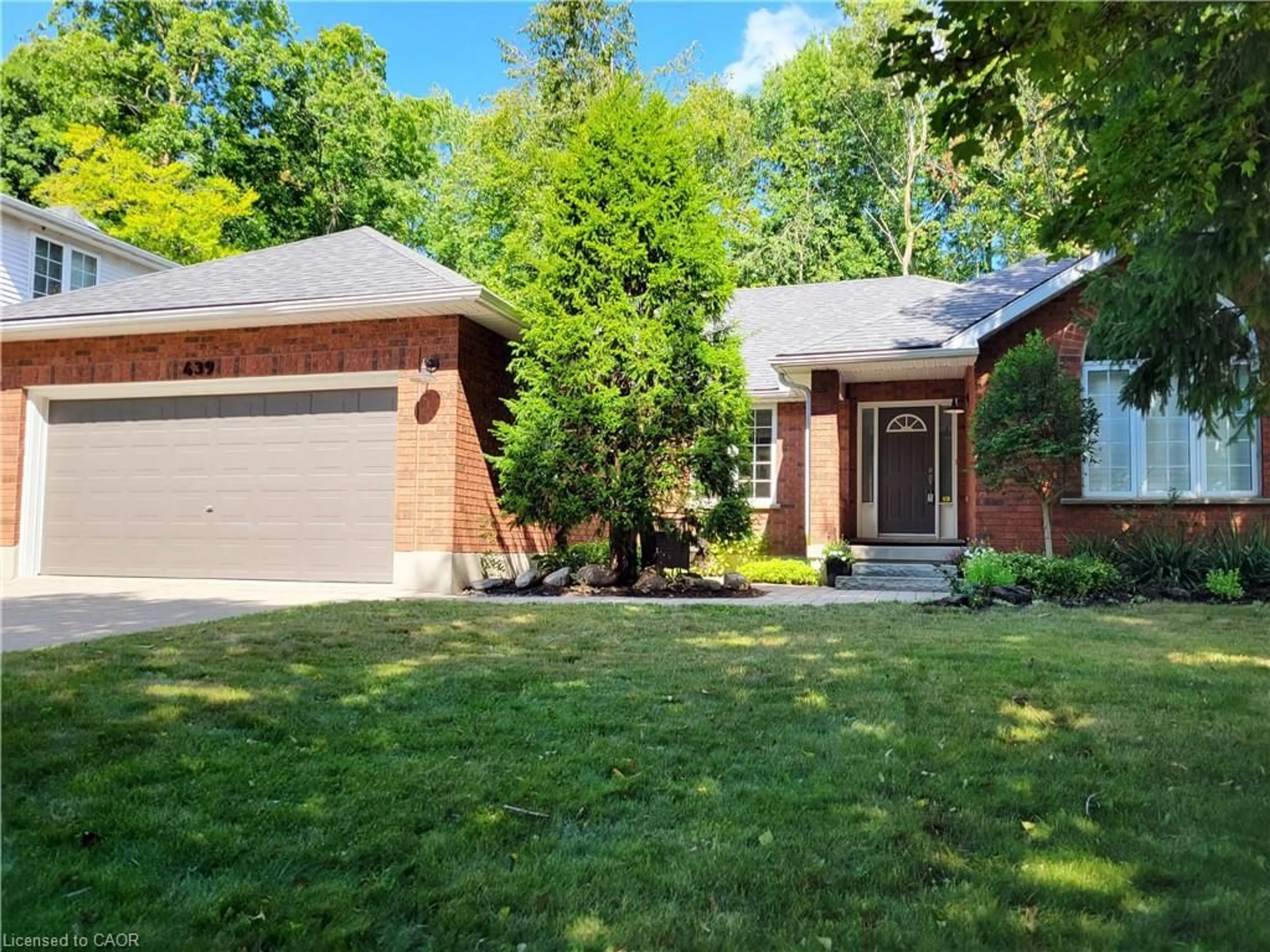 Home with brick exterior material, street for 439 Northlake Dr, Waterloo Ontario N2V 1Y6