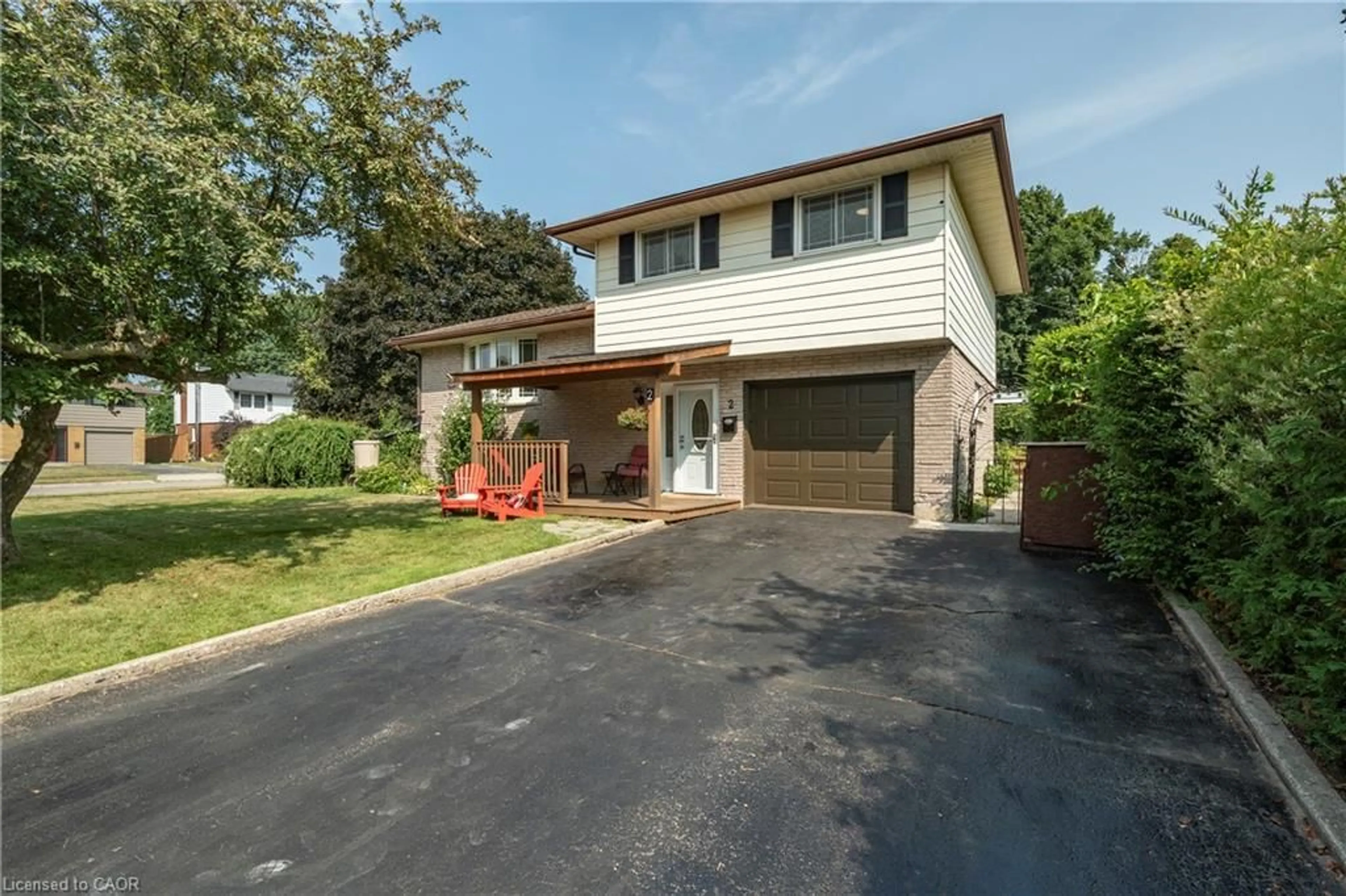 Unknown for 2 Lester Pl, Cambridge Ontario N1R 2P9