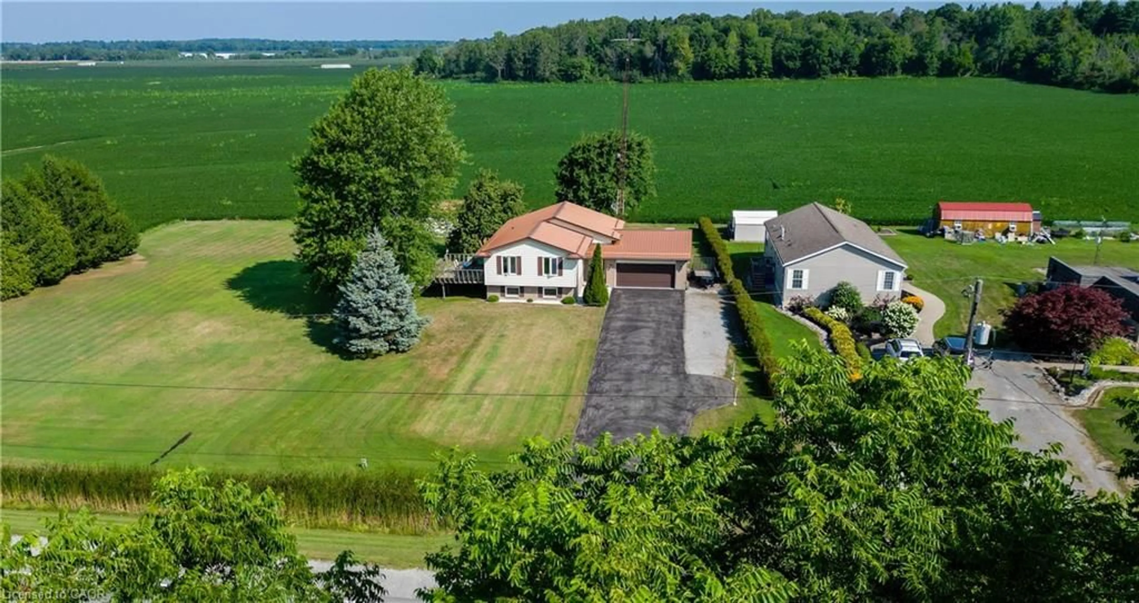 A pic from outside/outdoor area/front of a property/back of a property/a pic from drone, unknown for 4617 Highway 3, Simcoe Ontario N3Y 4K4