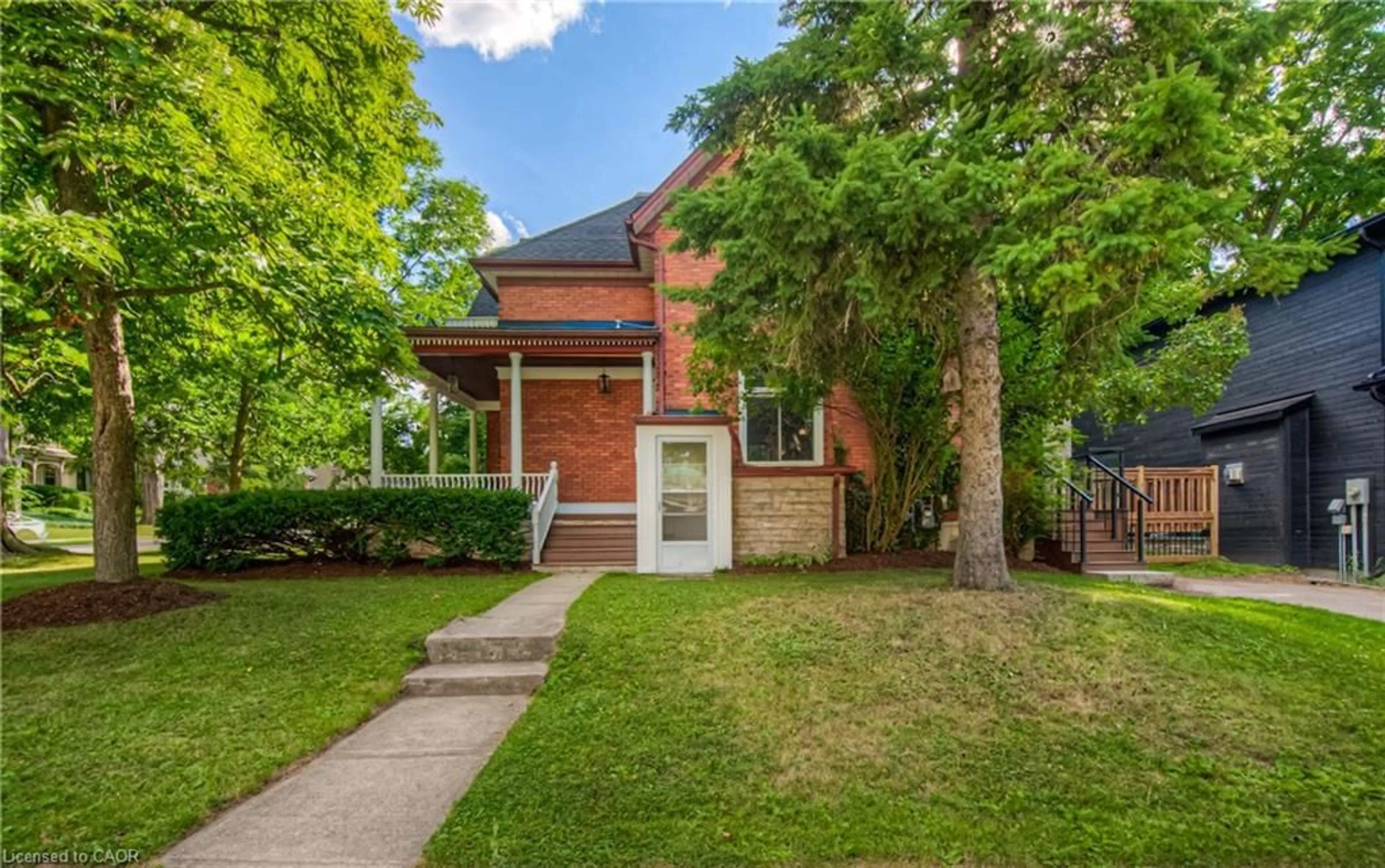 Home with brick exterior material, street for 102 William St, Waterloo Ontario N2L 1J9