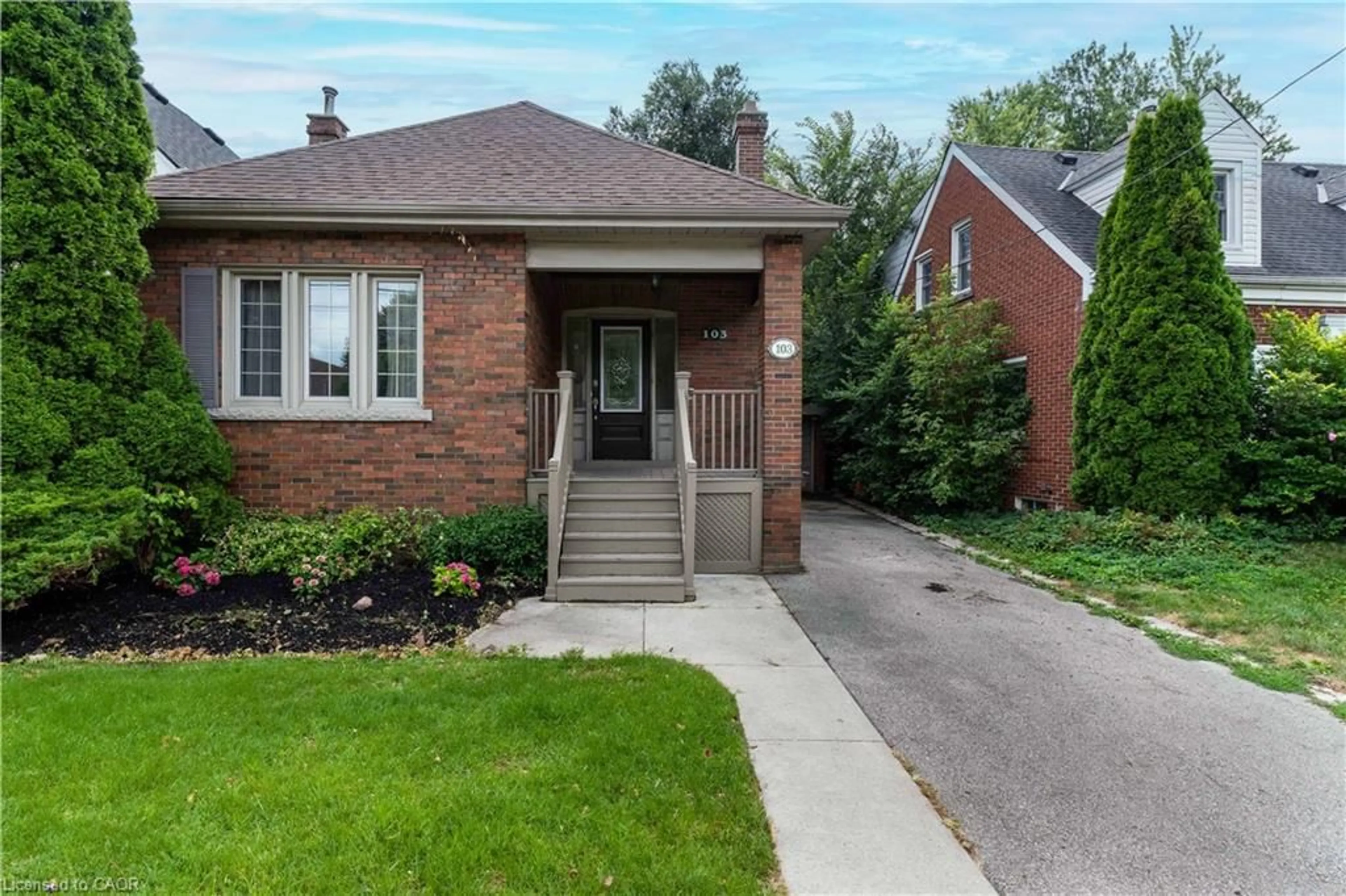 Home with brick exterior material, street for 103 Arkell St, Hamilton Ontario L8S 1N6