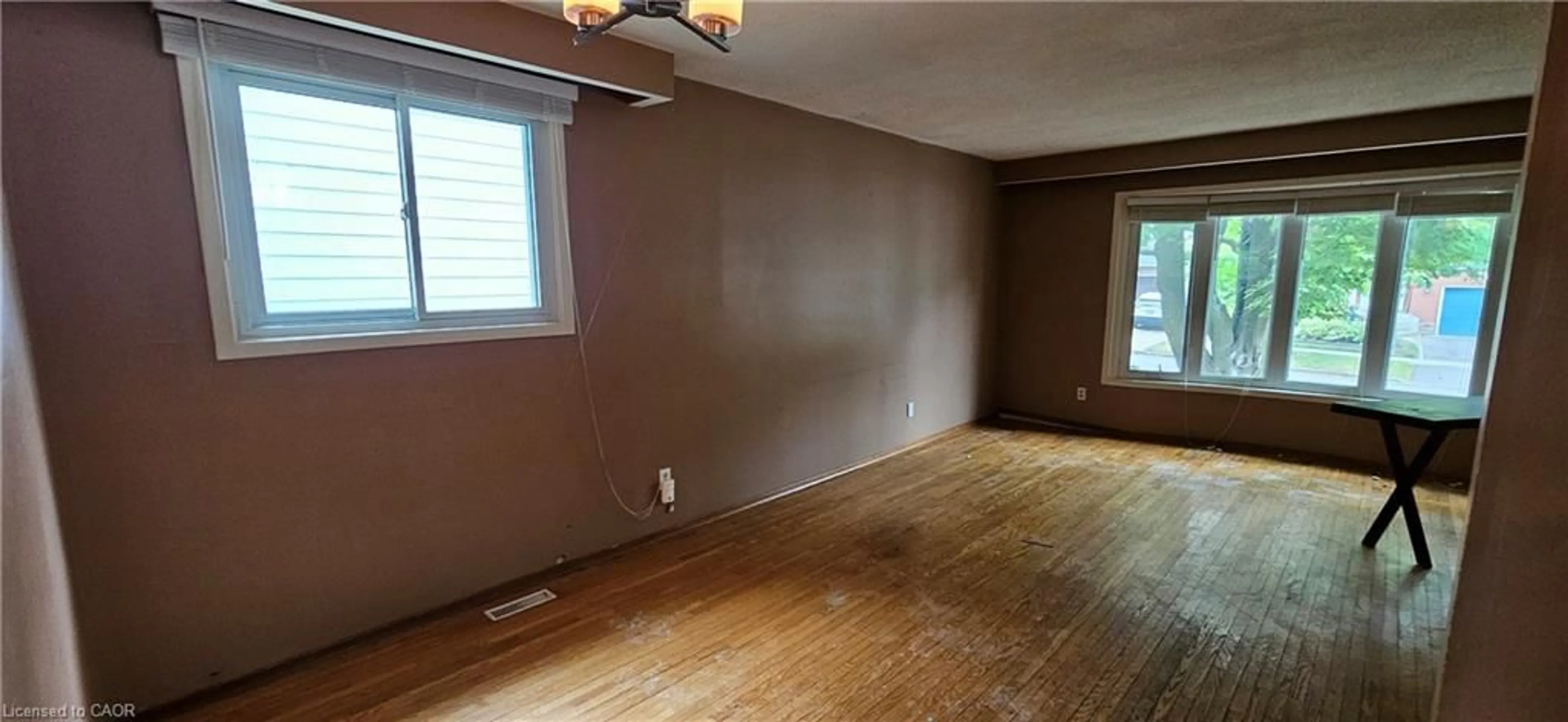 A pic of a room for 143 Brookside Cres, Kitchener Ontario N2N 1H2