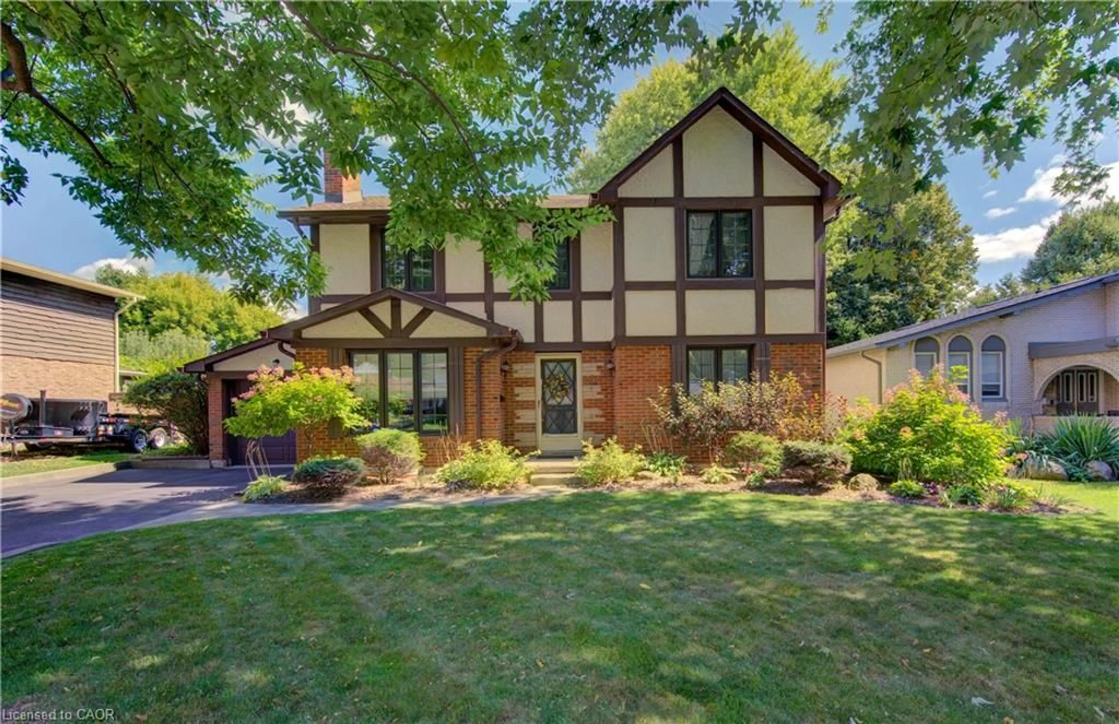 Home with brick exterior material, street for 104 Inverness Dr, Cambridge Ontario N1S 3P3