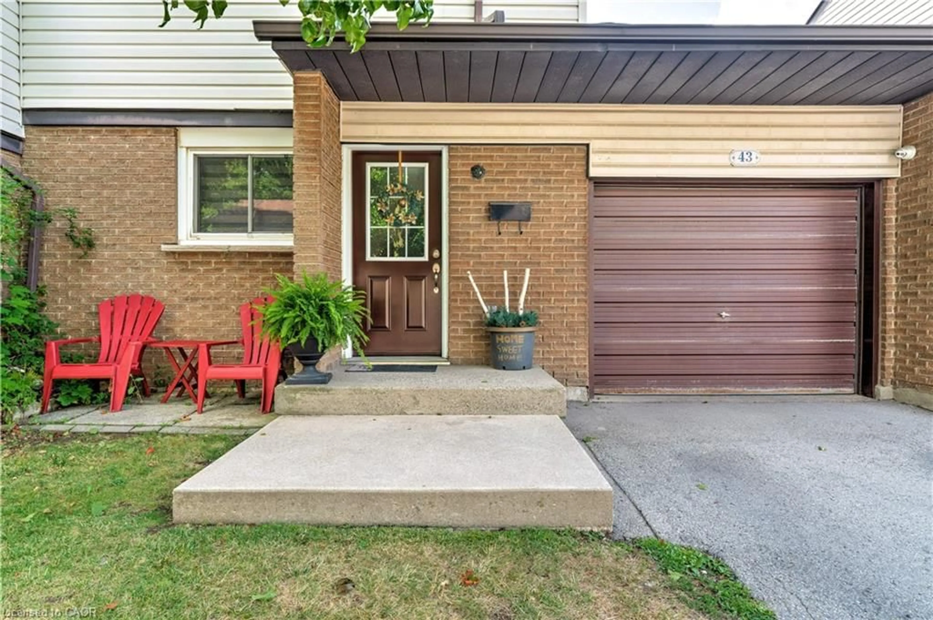 Home with brick exterior material, street for 1190 Upper Ottawa St #43, Hamilton Ontario L8W 1T8