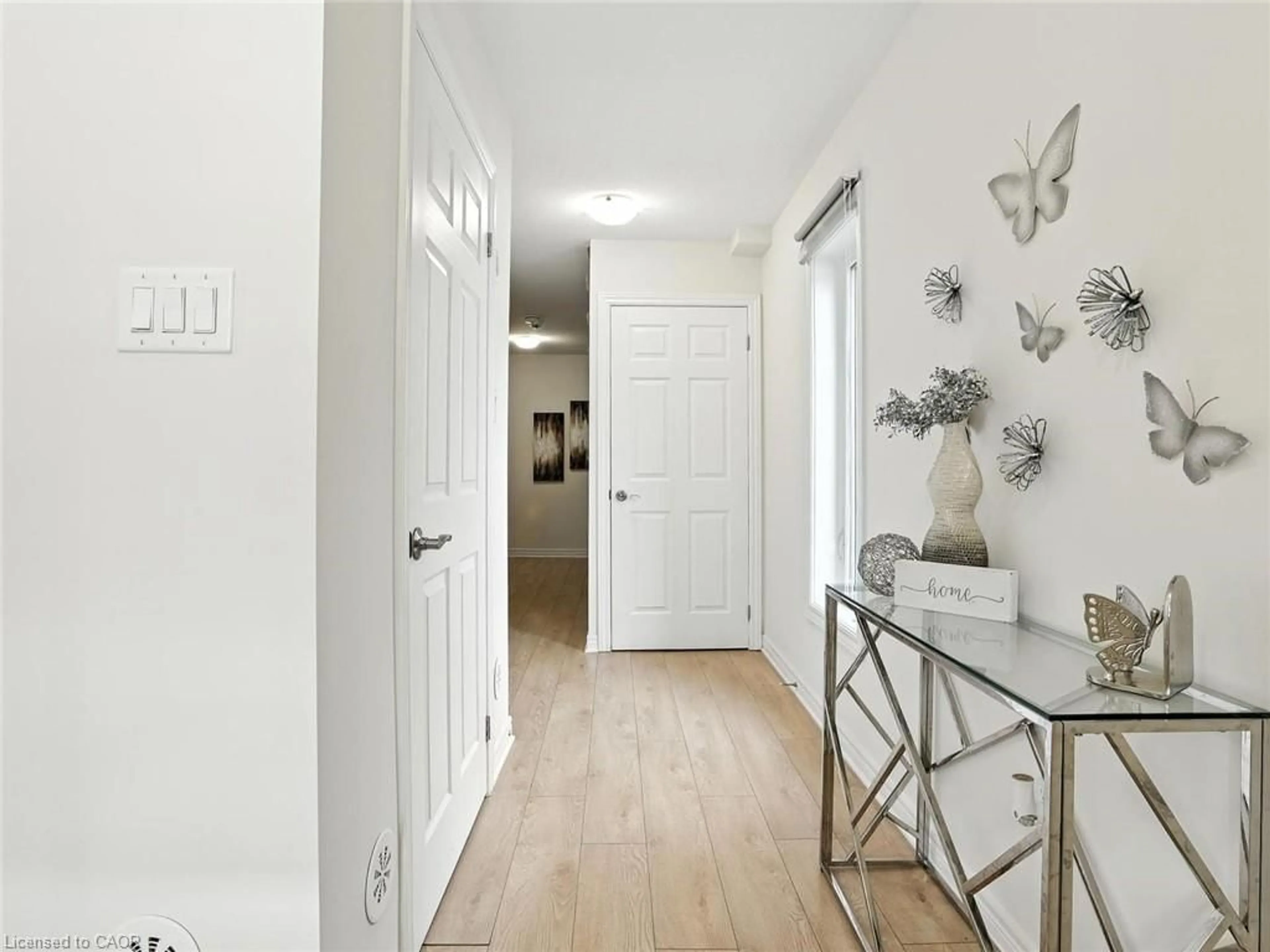 Indoor entryway for 755 Linden Dr #53, Cambridge Ontario N3H 0E4