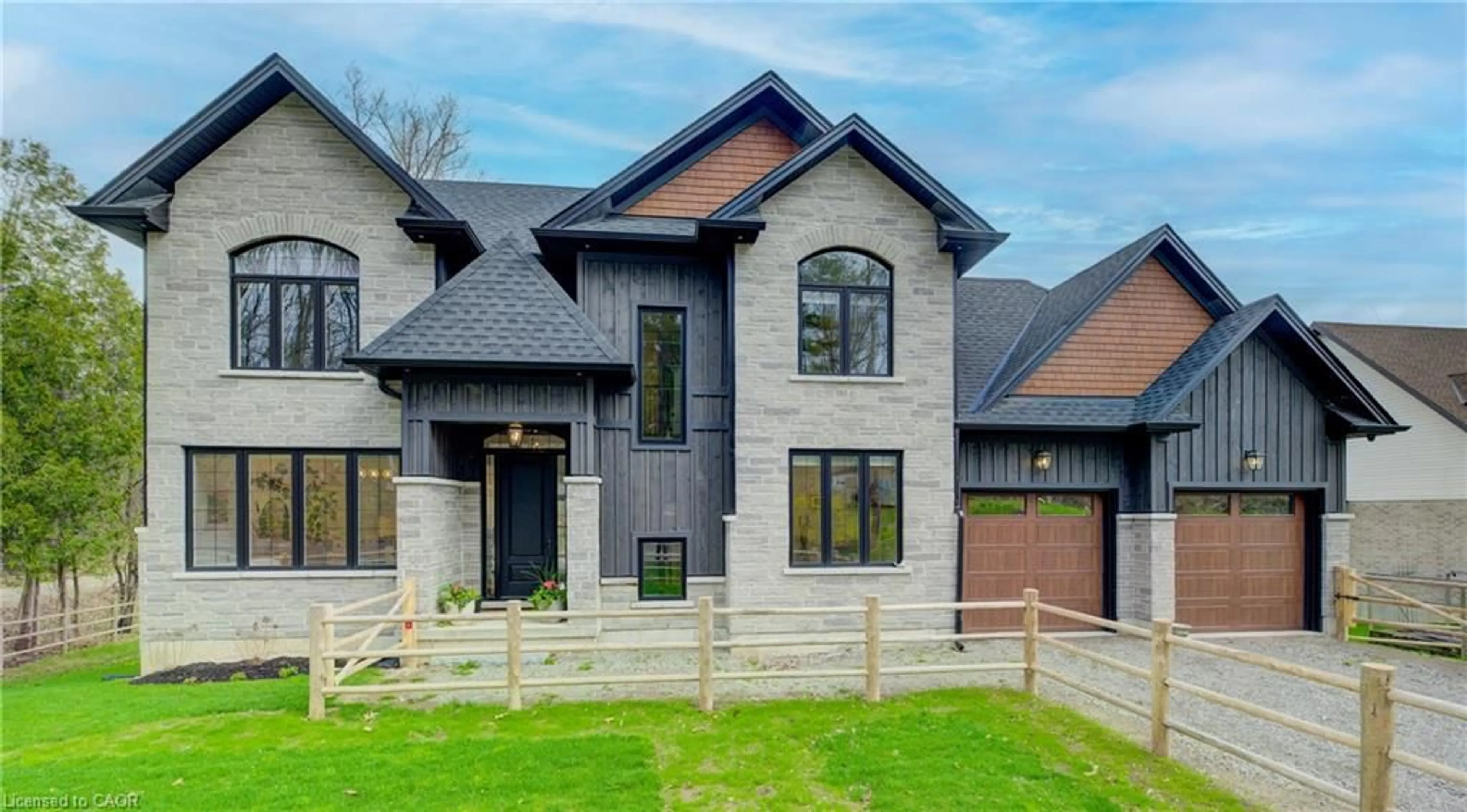 Home with brick exterior material, street for 1095 Mineral Springs Rd, Dundas Ontario L9H 5E3