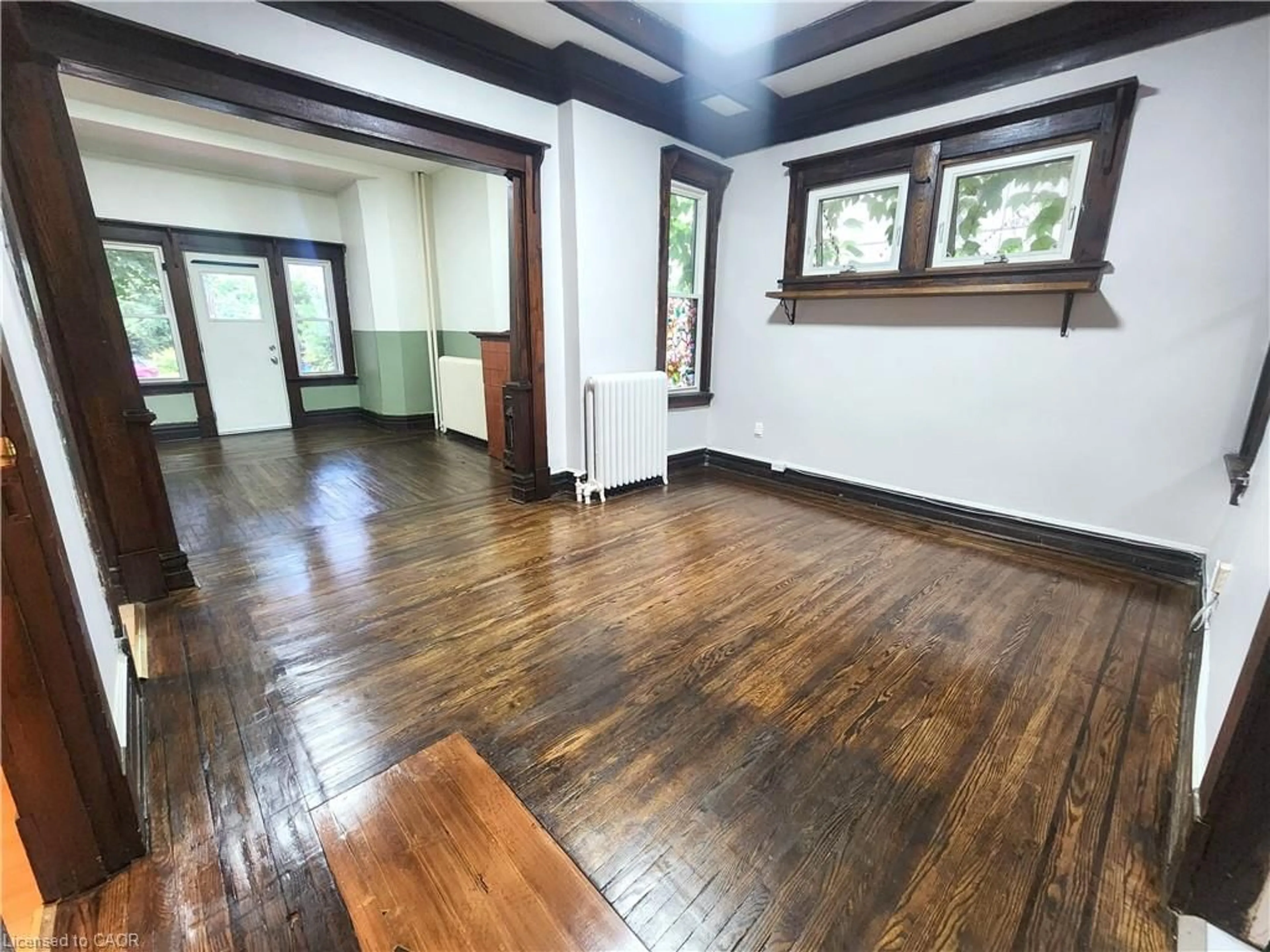 A pic of a room for 25 West Ave #A, Hamilton Ontario L8N 2S2