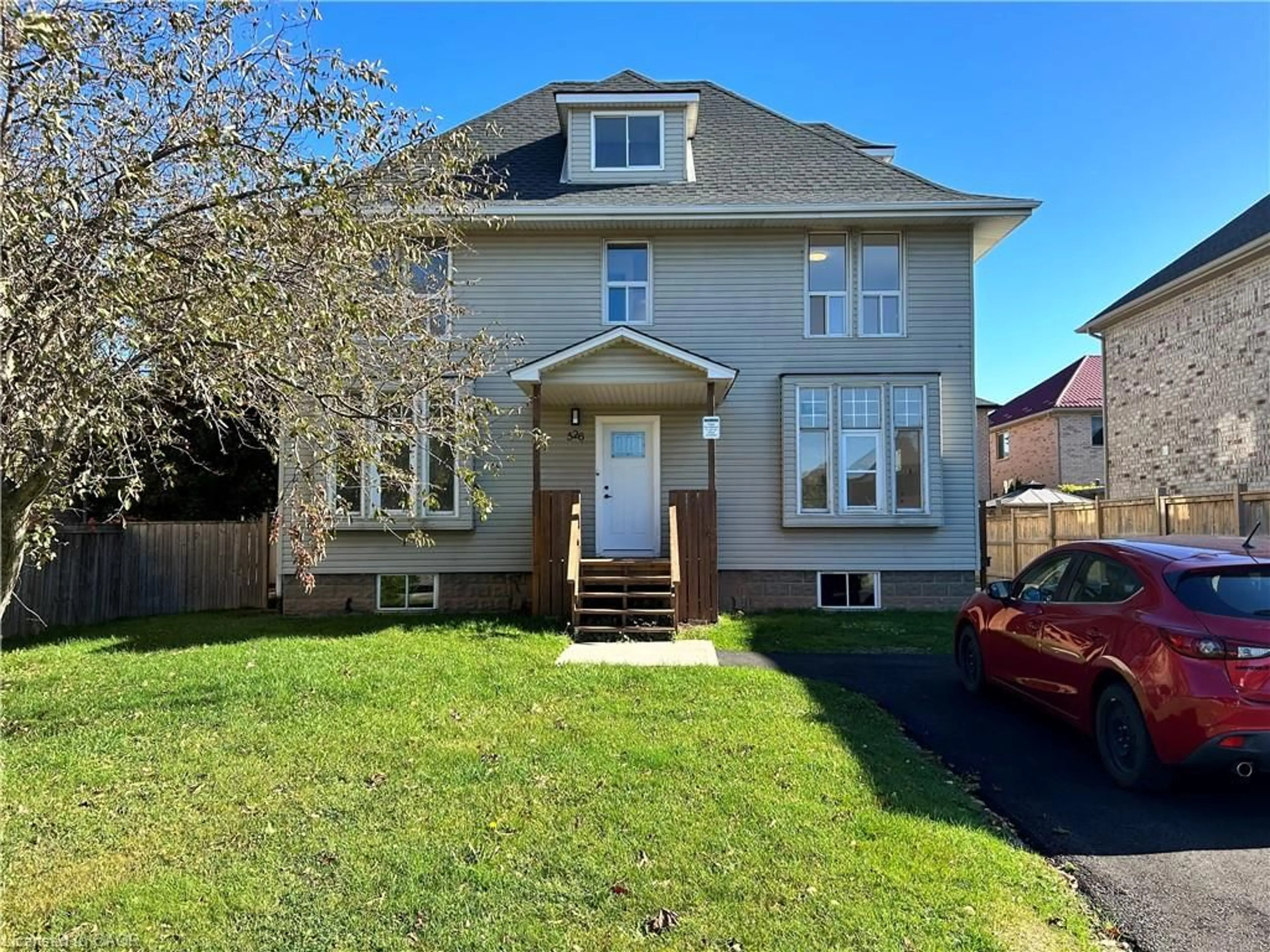 Unknown for 526 Fifty Rd, Stoney Creek Ontario L8E 5T4