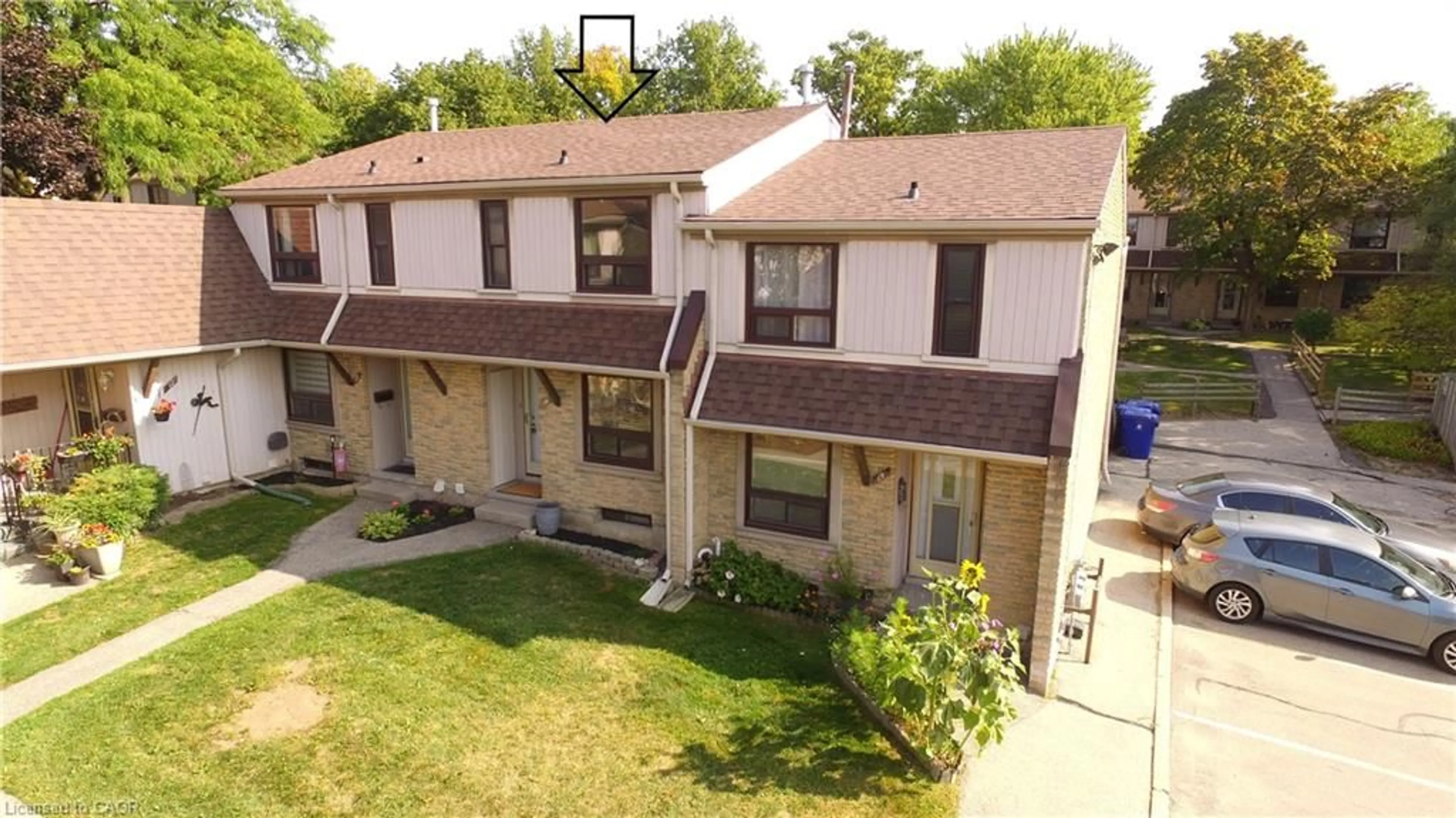 A pic from outside/outdoor area/front of a property/back of a property/a pic from drone, street for 280 Thaler Ave #14, Kitchener Ontario N2A 1R6
