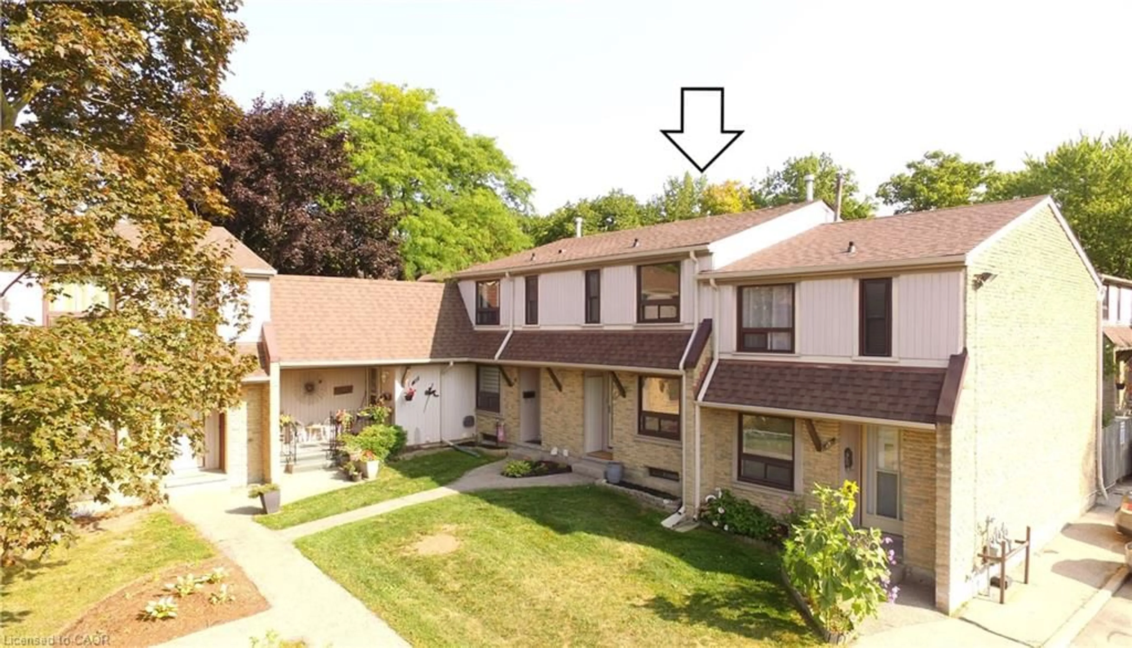 A pic from outside/outdoor area/front of a property/back of a property/a pic from drone, street for 280 Thaler Ave #14, Kitchener Ontario N2A 1R6