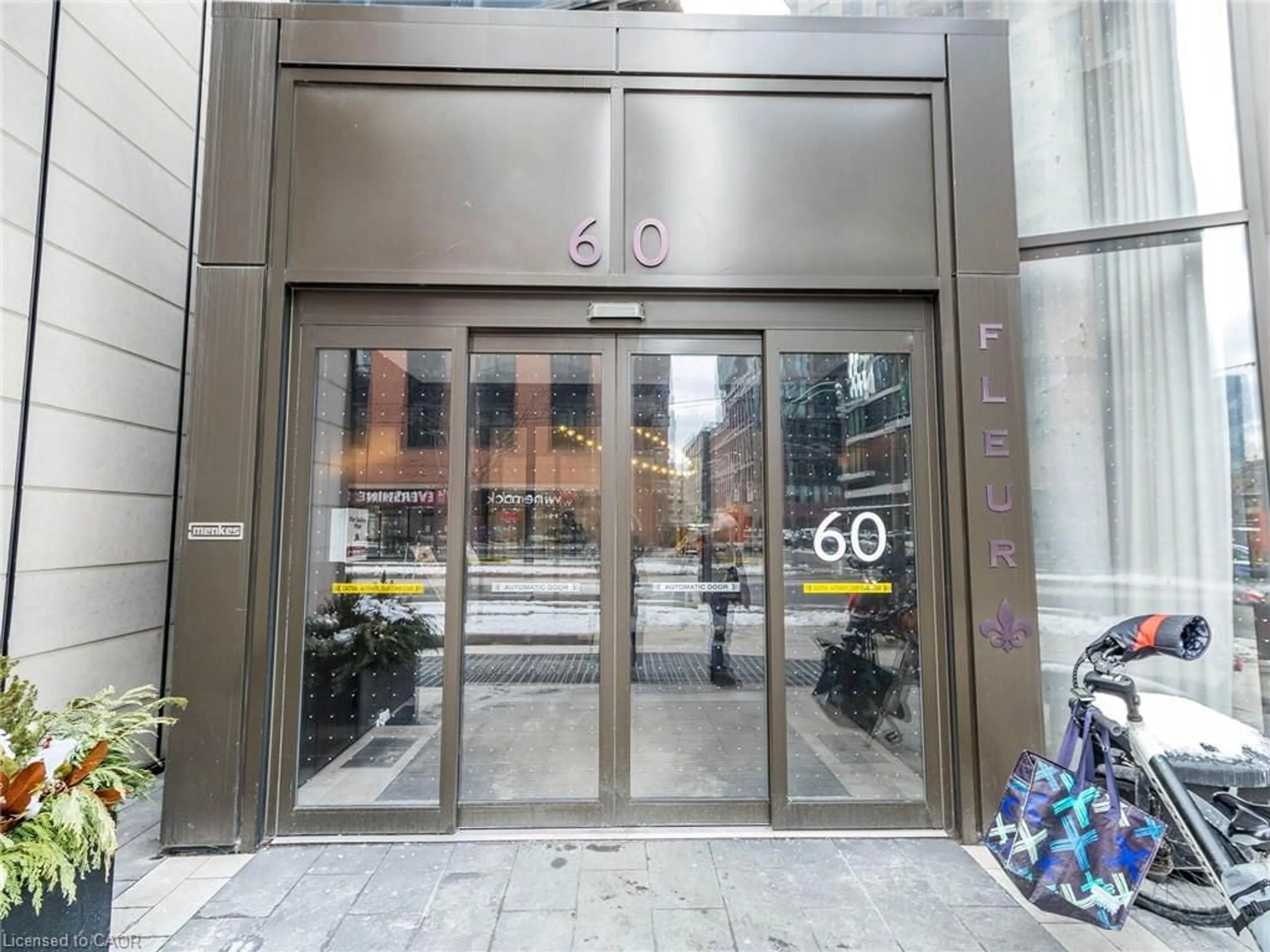 Indoor foyer for 60 Shuter St #PH108, Toronto Ontario M5B 0B7