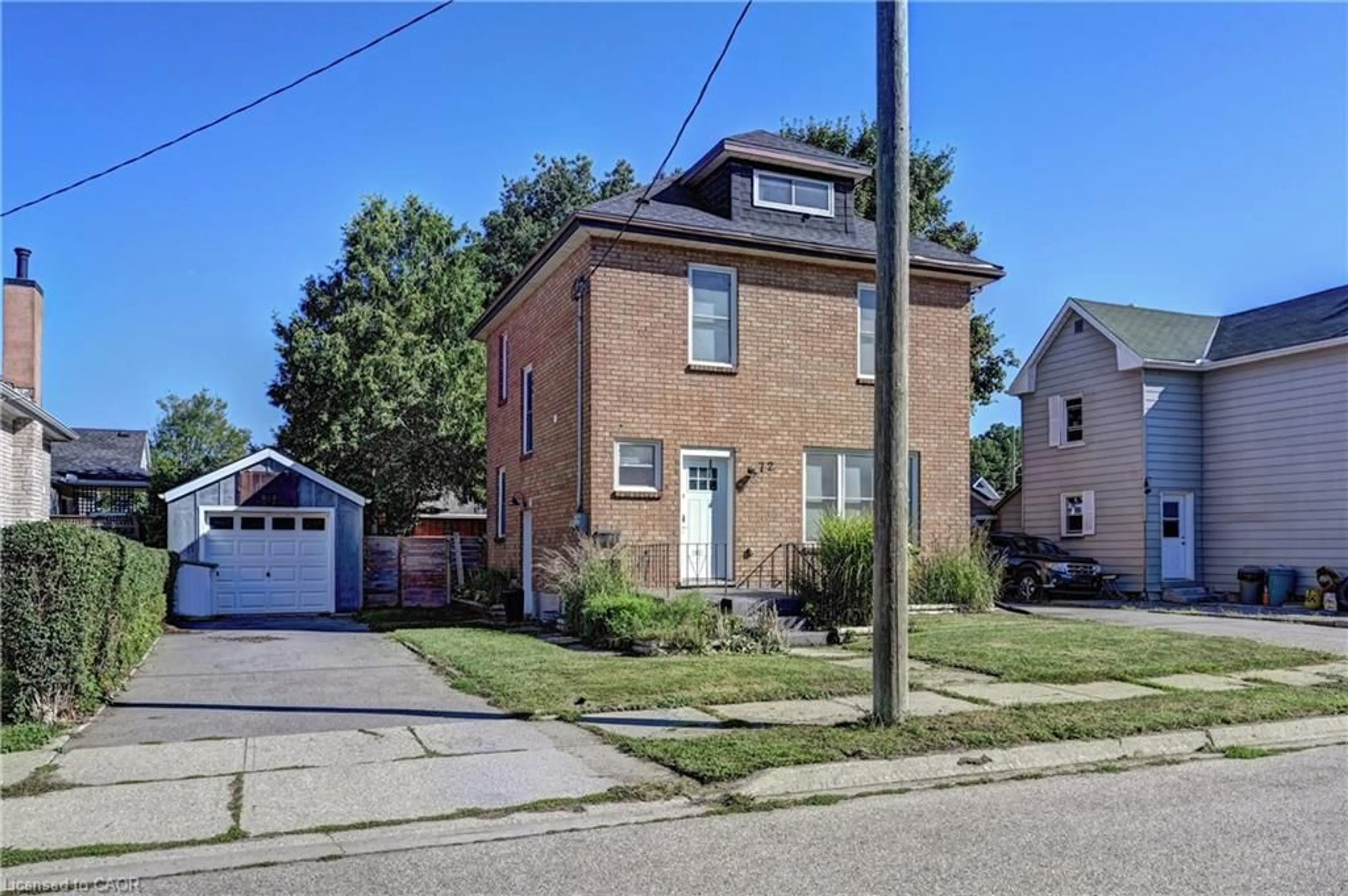 Home with brick exterior material, street for 72 Birch St, Cambridge Ontario N1R 2M8
