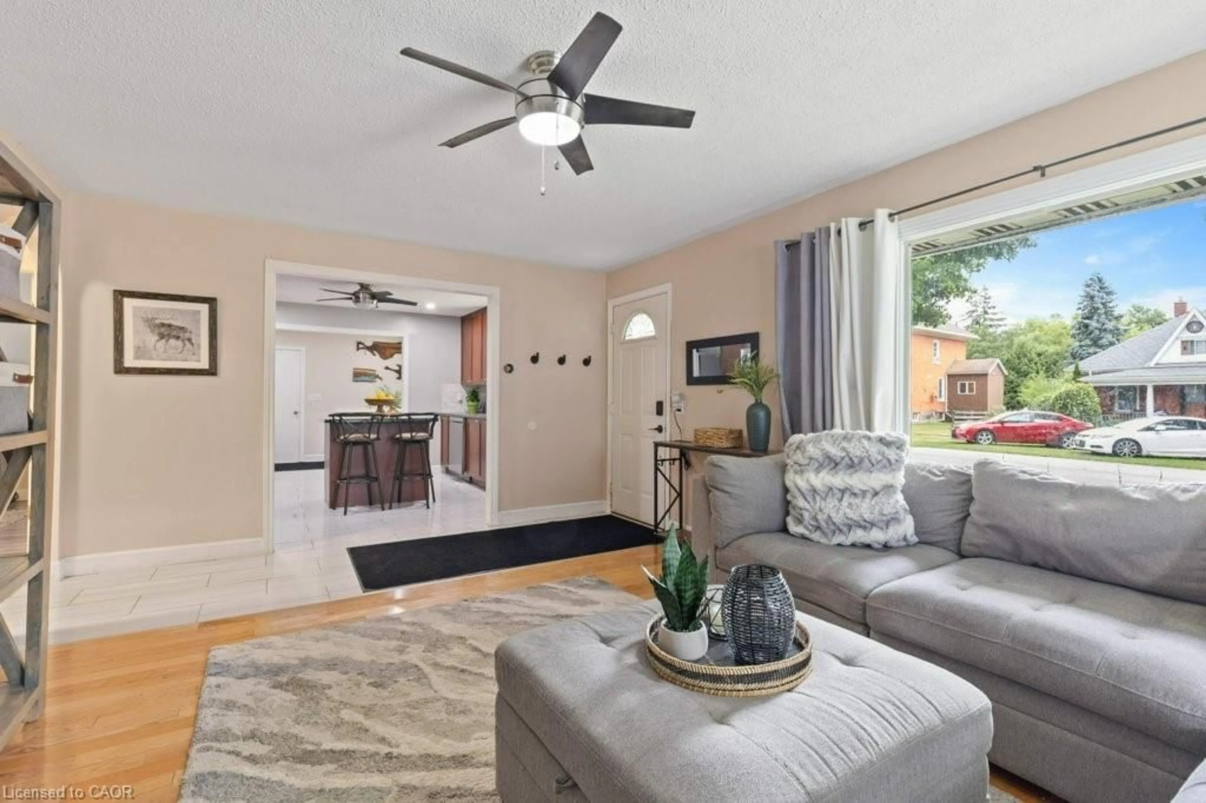 Living room with furniture, unknown for 208 King St, Atwood Ontario N0G 1B0