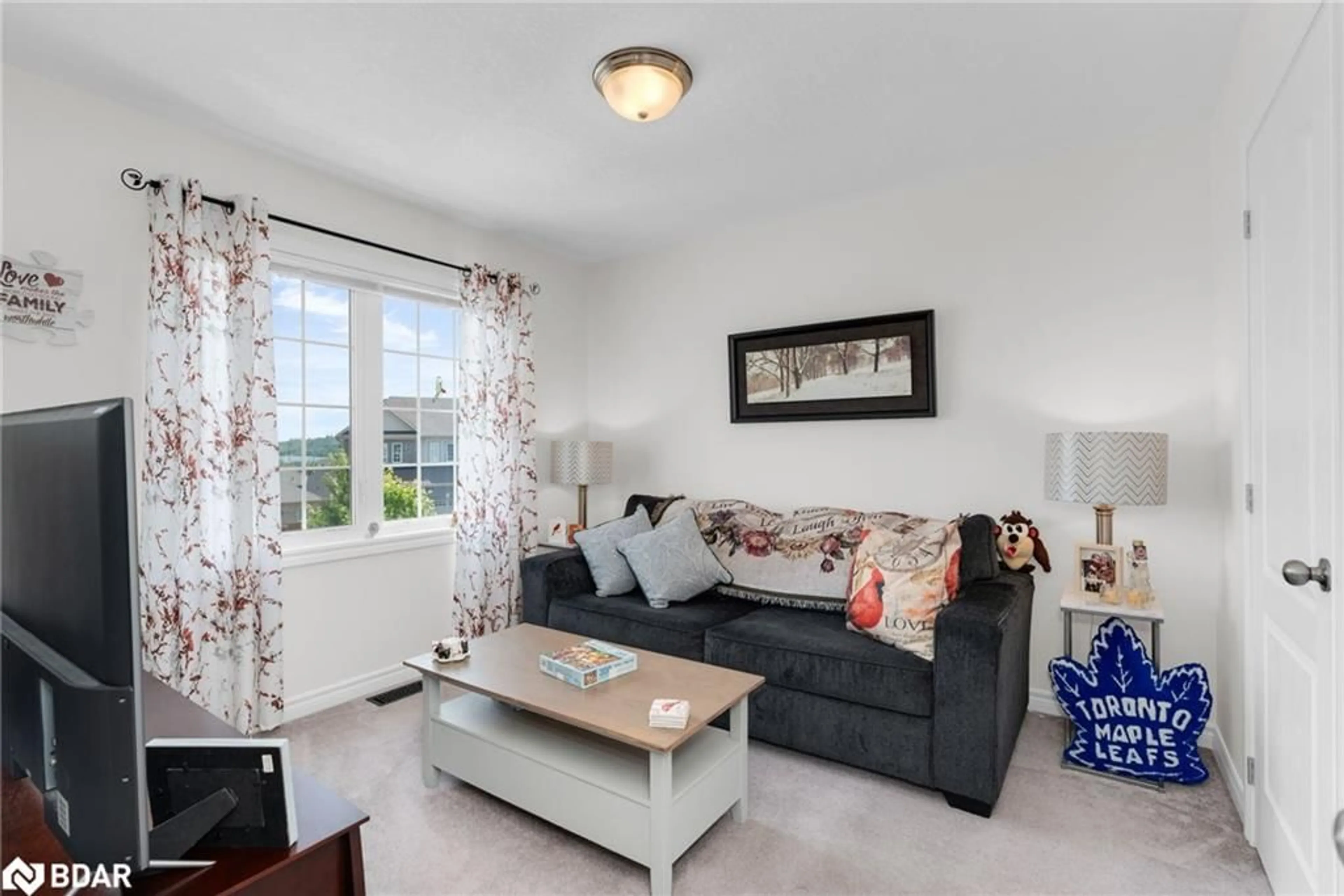 Living room with furniture, unknown for 197 Isabella Drive Dr, Orillia Ontario L3V 8K7