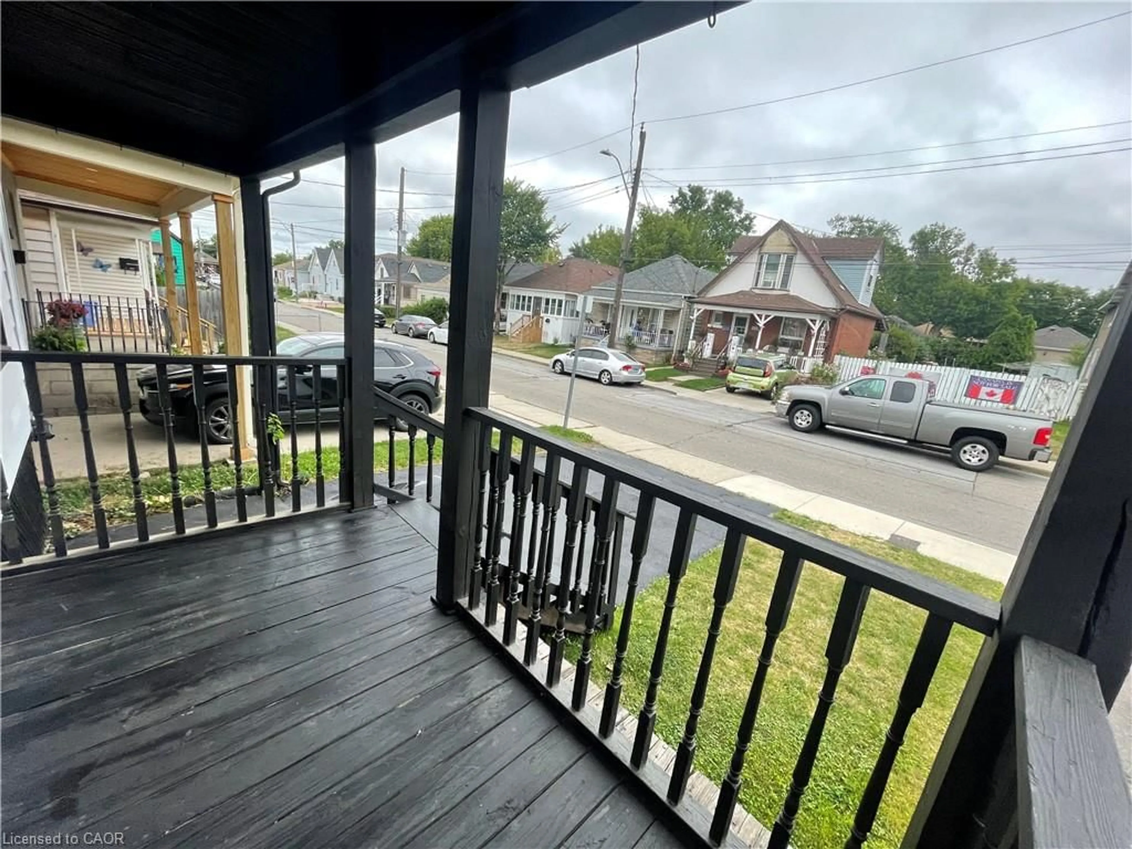 Patio, unknown for 193 Province St, Hamilton Ontario L8H 4J2