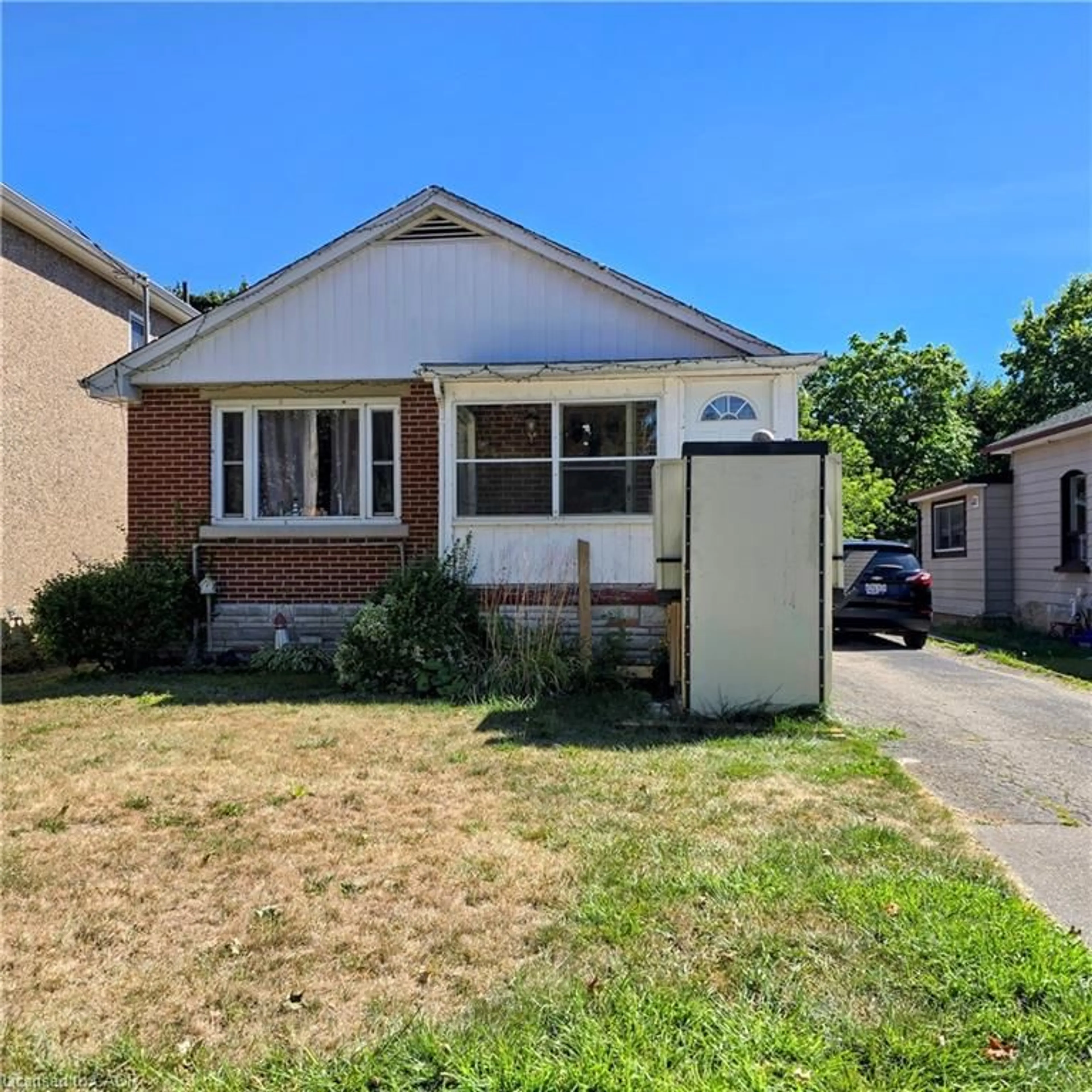 Unknown for 73 Francis St, Cambridge Ontario N1S 1Z9