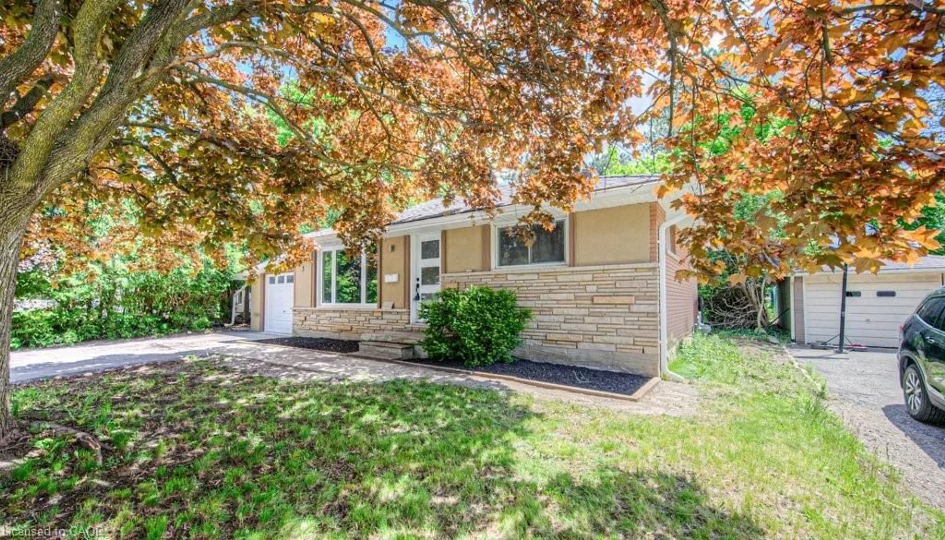 Home with brick exterior material, street for 5 Alison Ave, Cambridge Ontario N1R 1M8