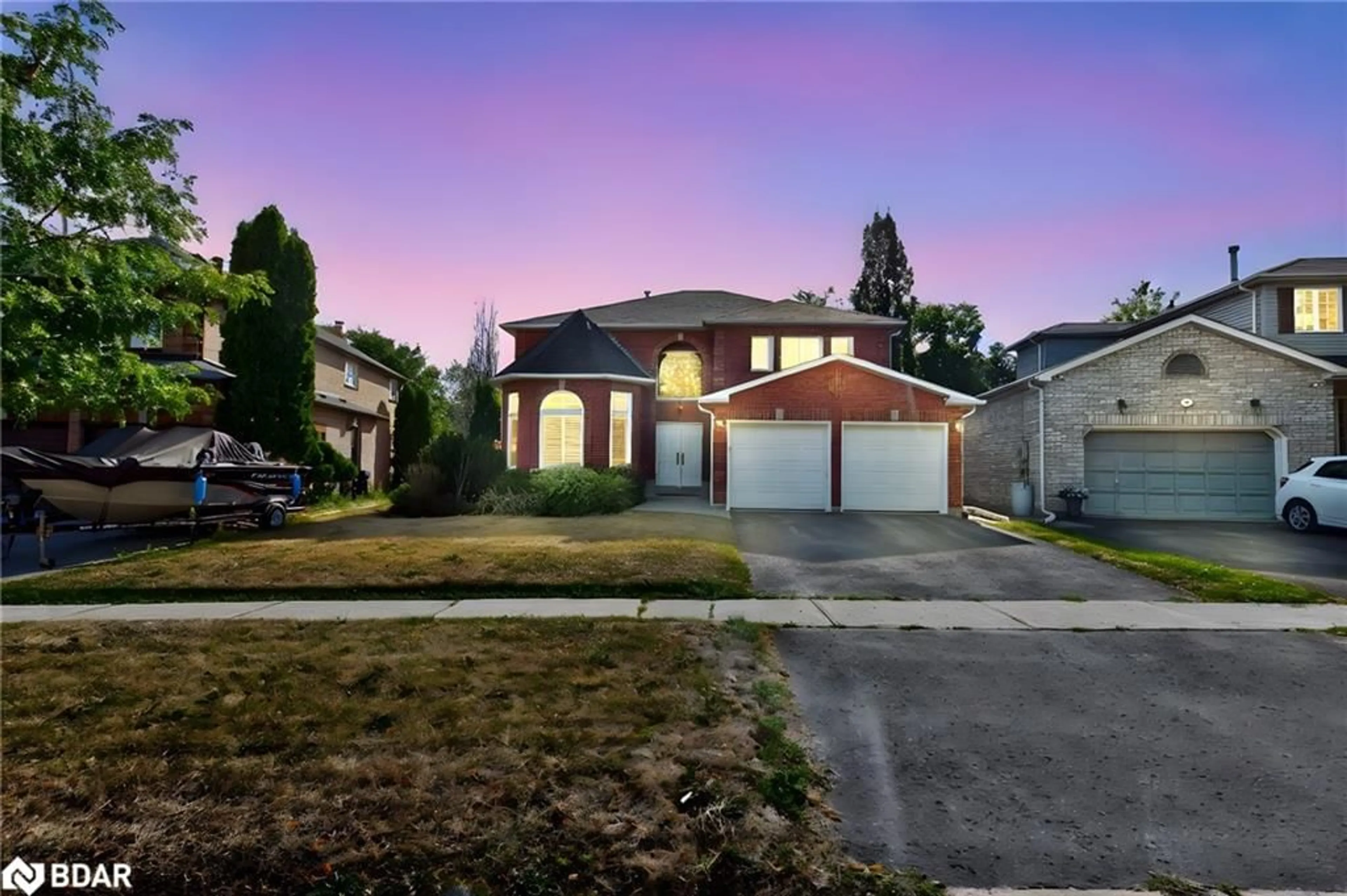 A pic from outside/outdoor area/front of a property/back of a property/a pic from drone, street for 25 Brunton Cres, Barrie Ontario L4N 7H4