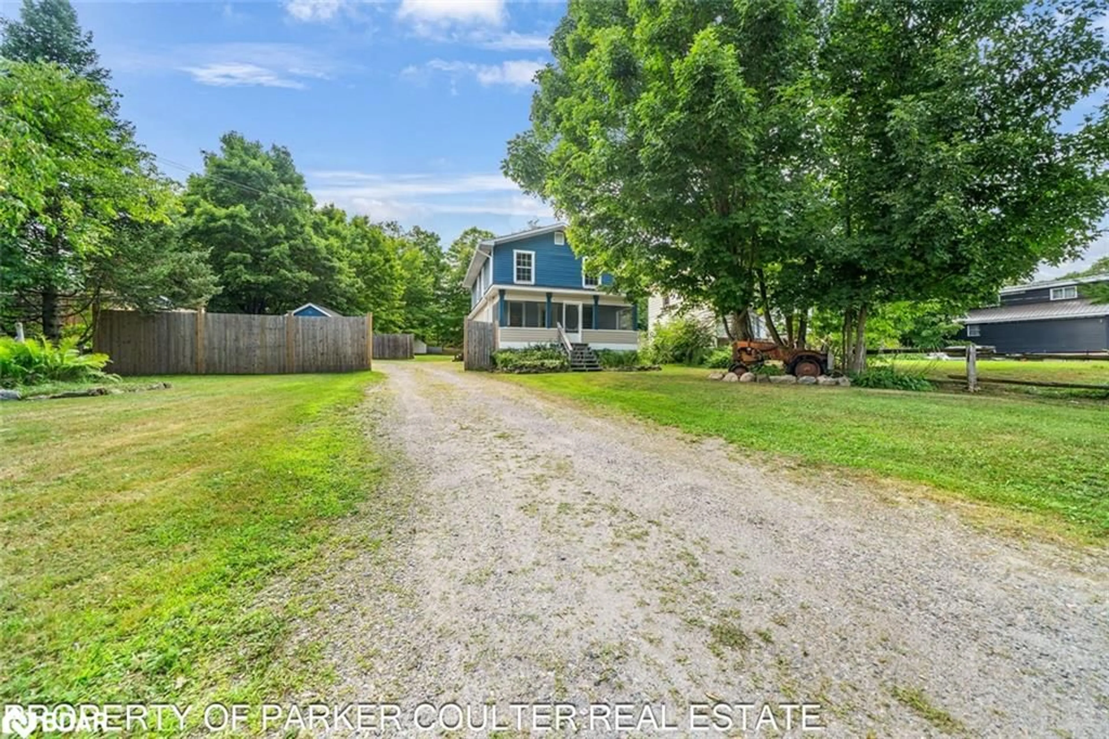 A pic from outside/outdoor area/front of a property/back of a property/a pic from drone, street for 575 High St, MacTier Ontario P0C 1H0