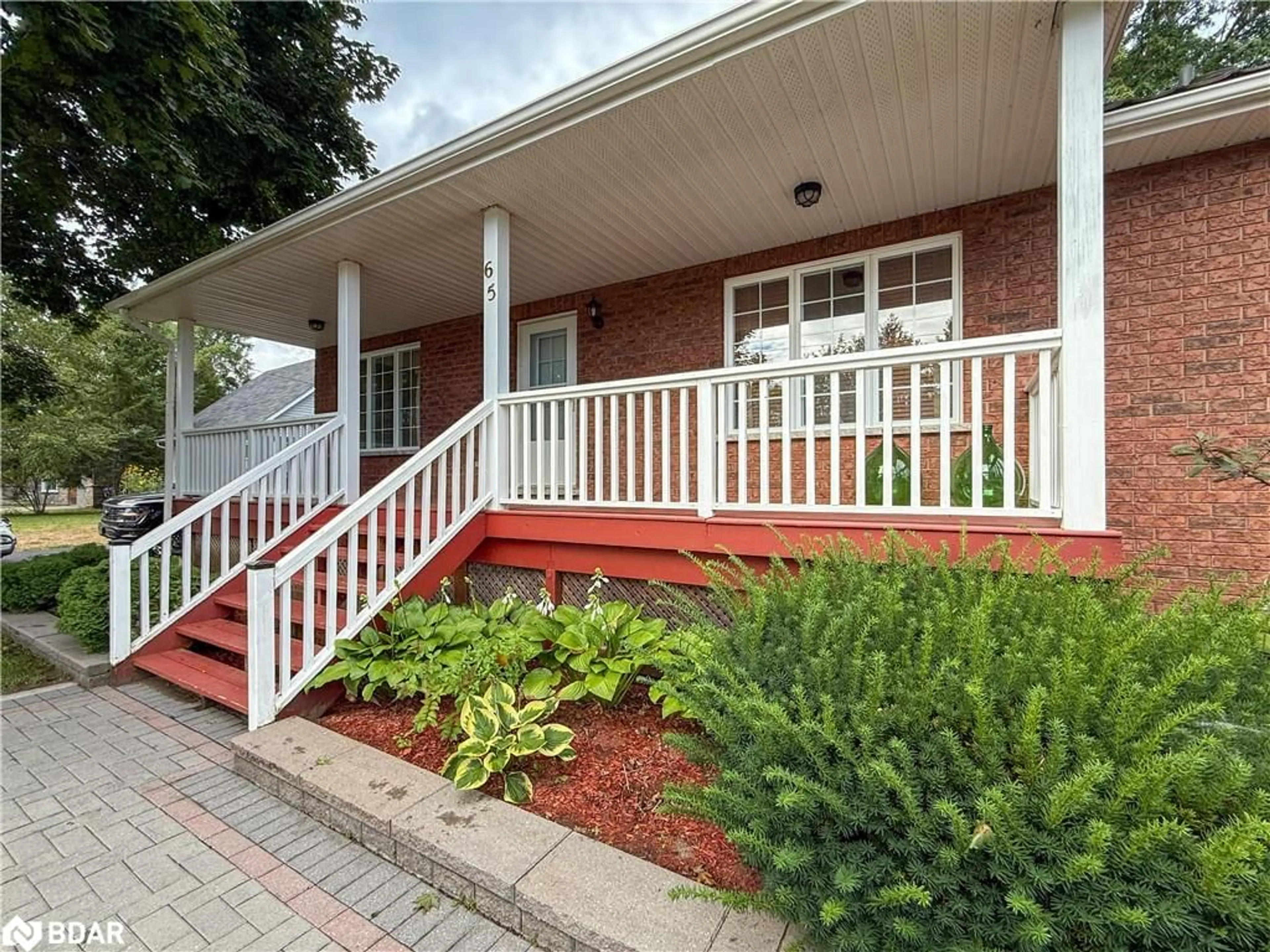 Home with vinyl exterior material, street for 65 Vernon St, Angus Ontario L0M 1B0